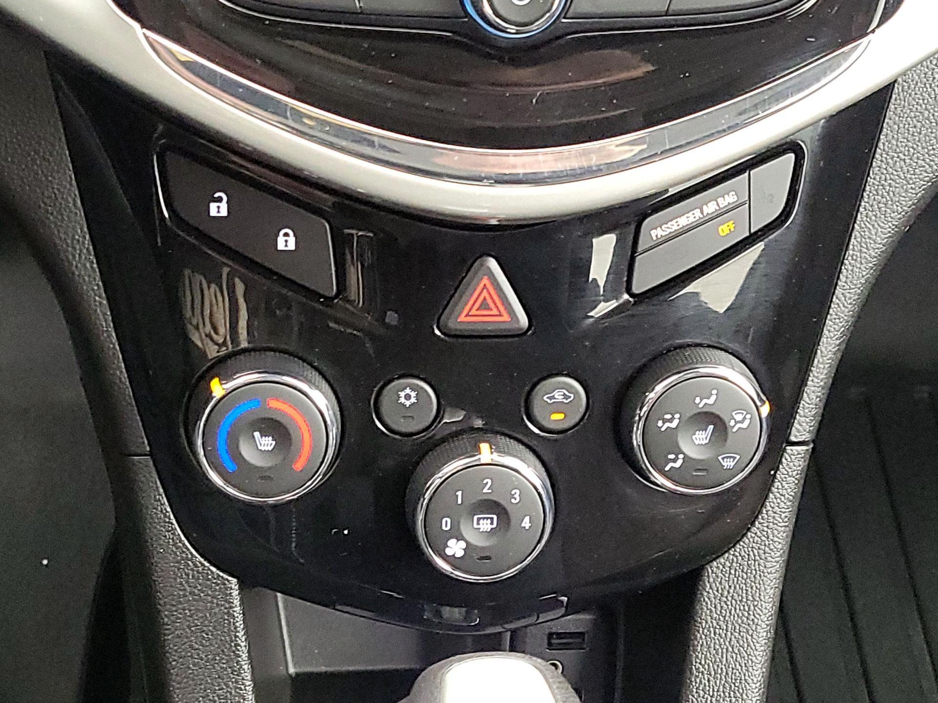 Thumbnail: 2019 Chevrolet Sonic - 17