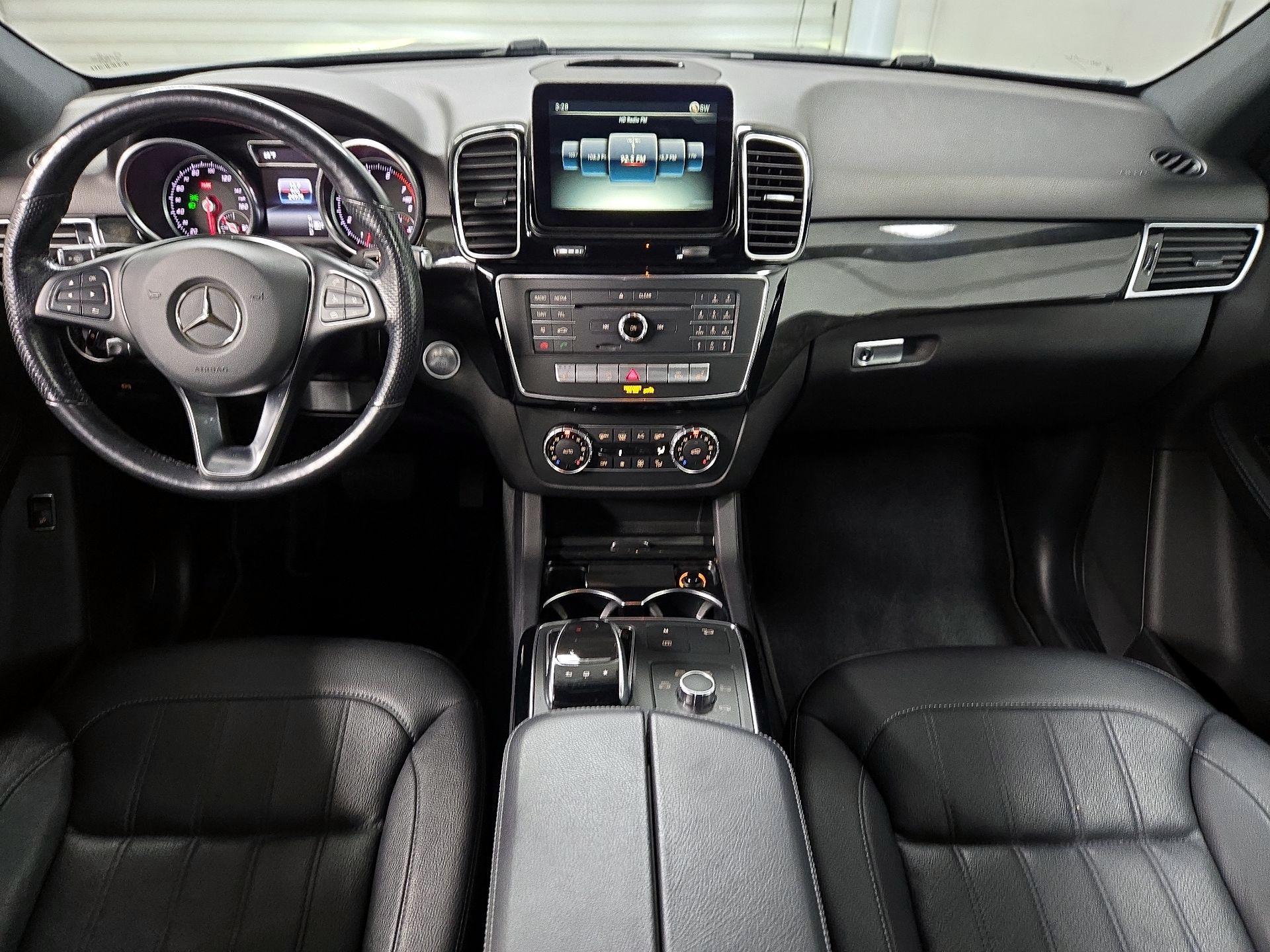 Thumbnail: 2016 Mercedes-Benz GLE - 9