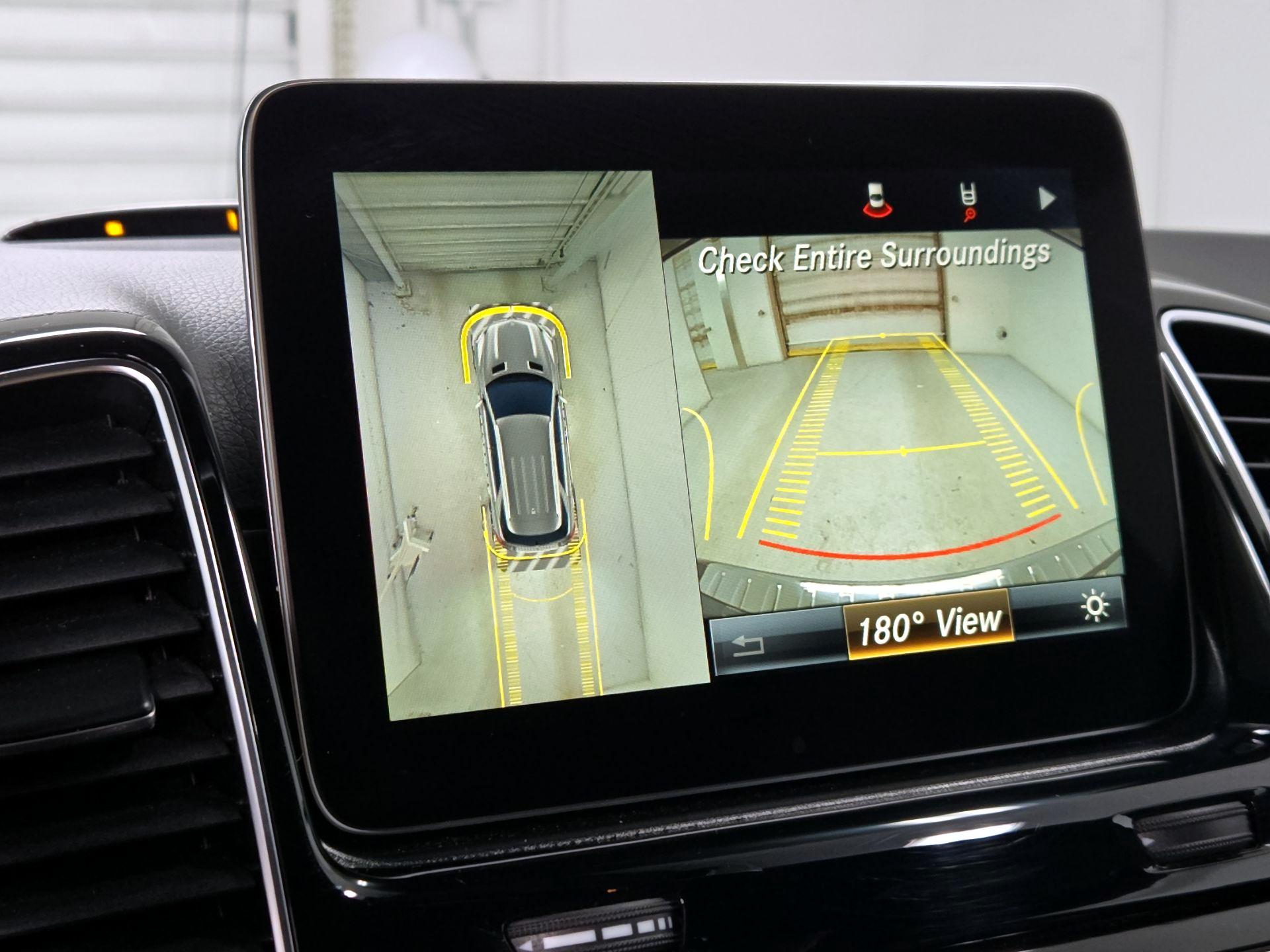 Thumbnail: 2016 Mercedes-Benz GLE - 15