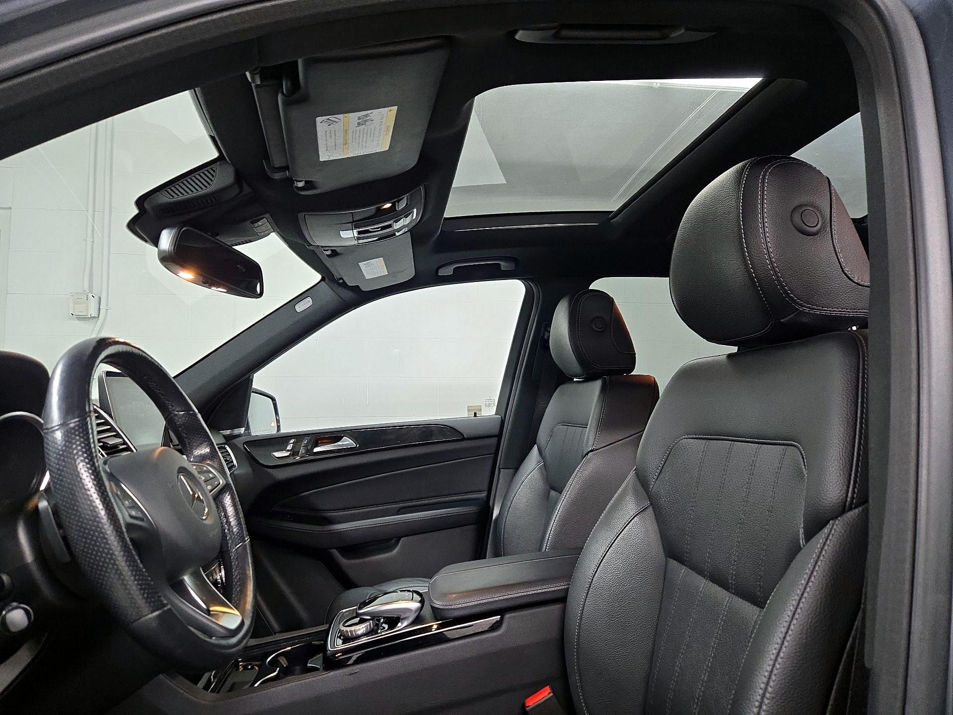 Thumbnail: 2016 Mercedes-Benz GLE - 20