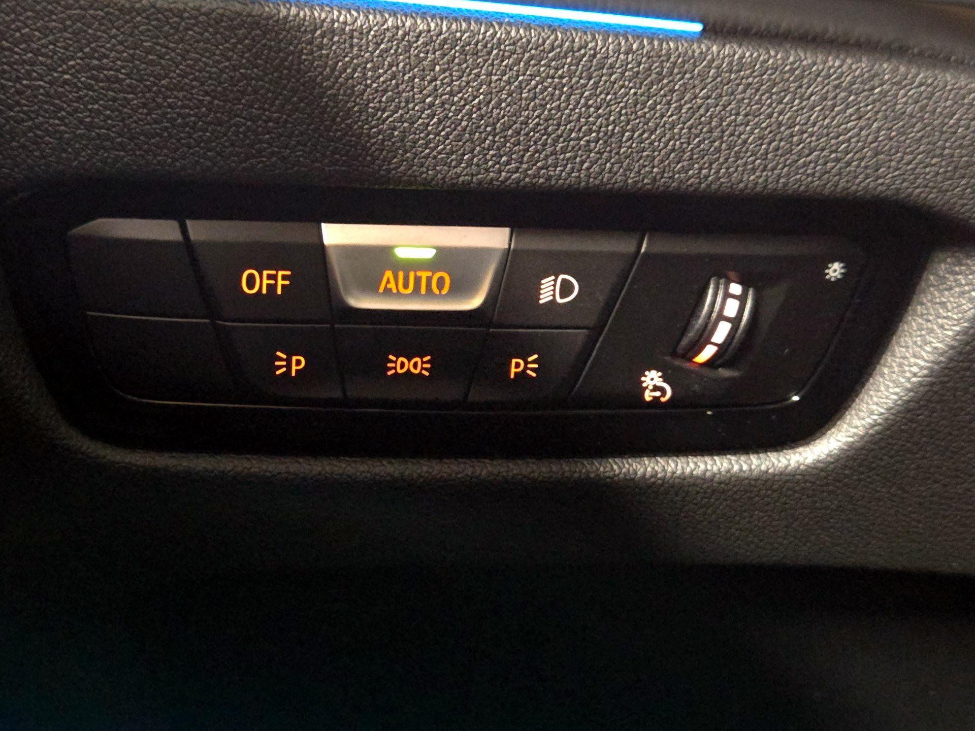 Thumbnail: 2024 BMW i4 - 13