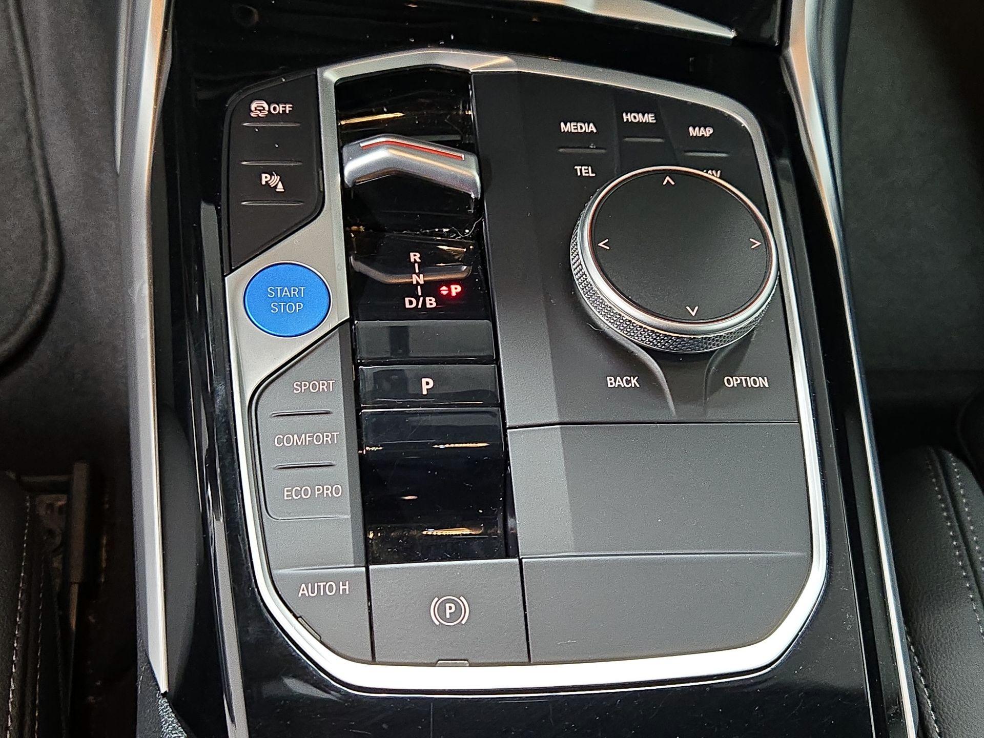 Thumbnail: 2024 BMW i4 - 18