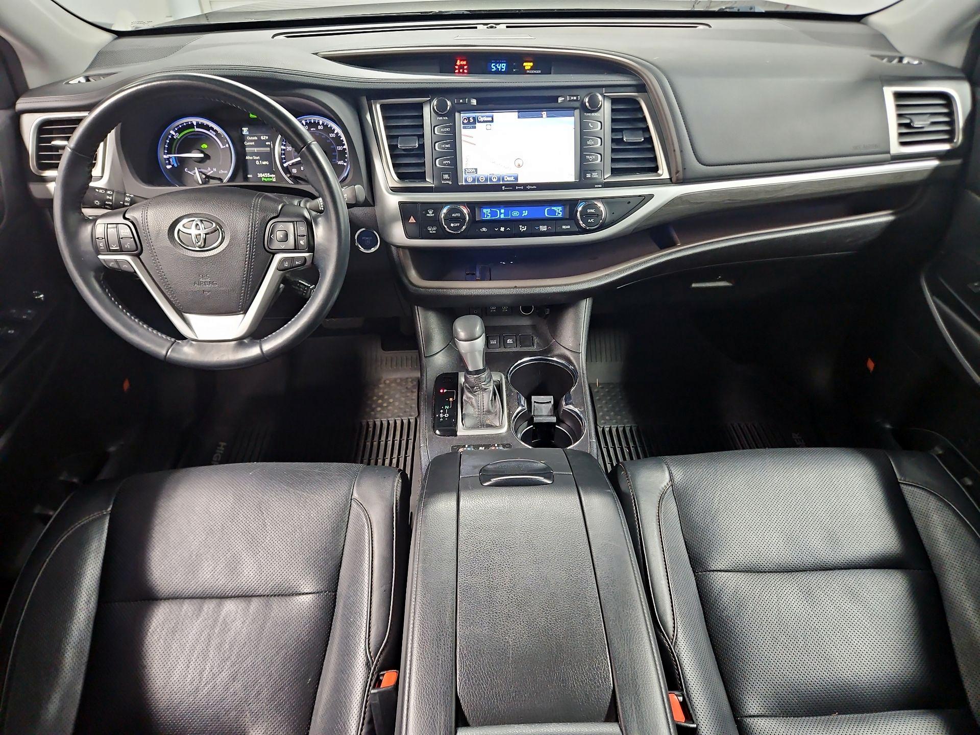 Thumbnail: 2018 Toyota Highlander - 9