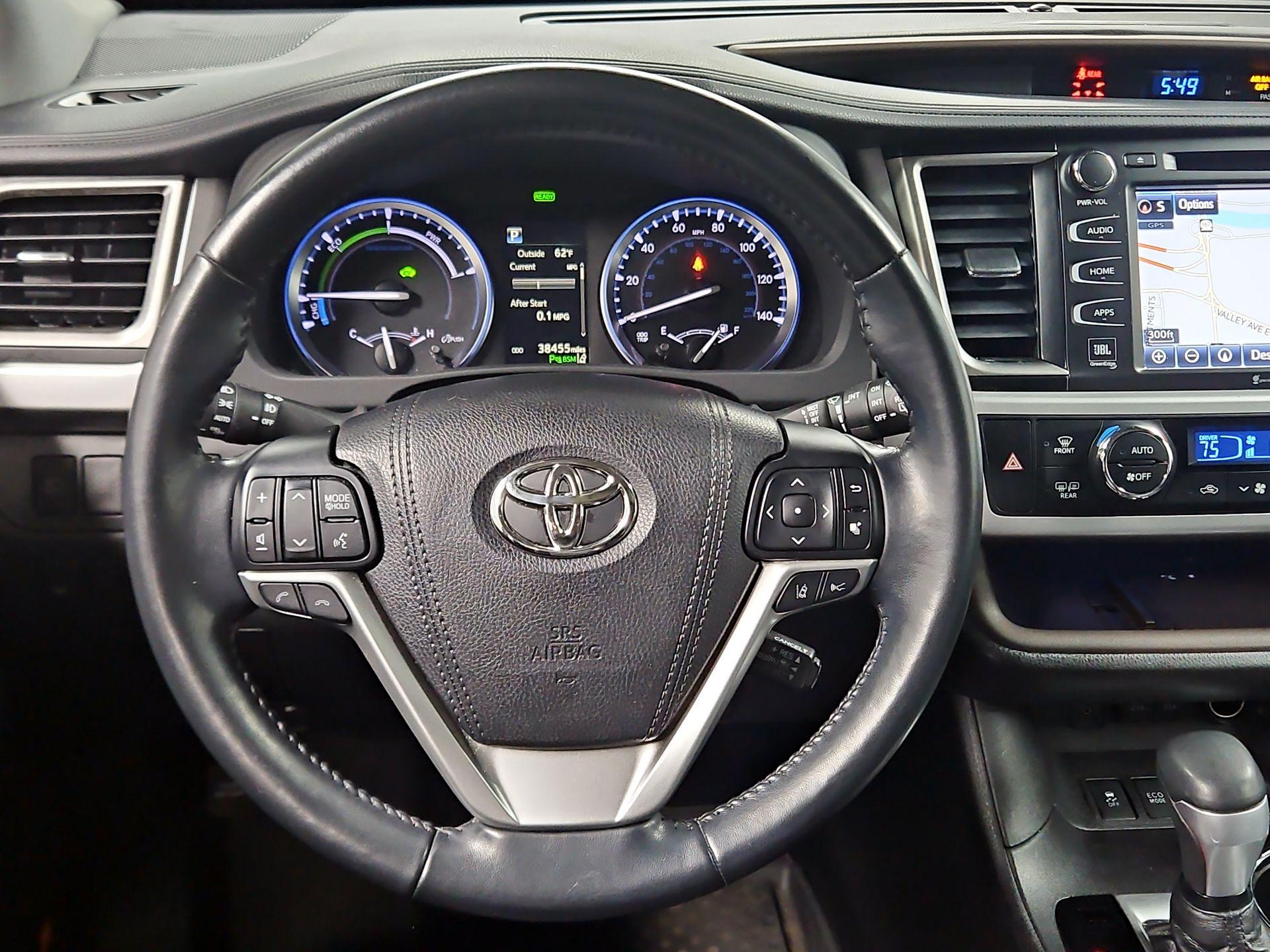 Thumbnail: 2018 Toyota Highlander - 10