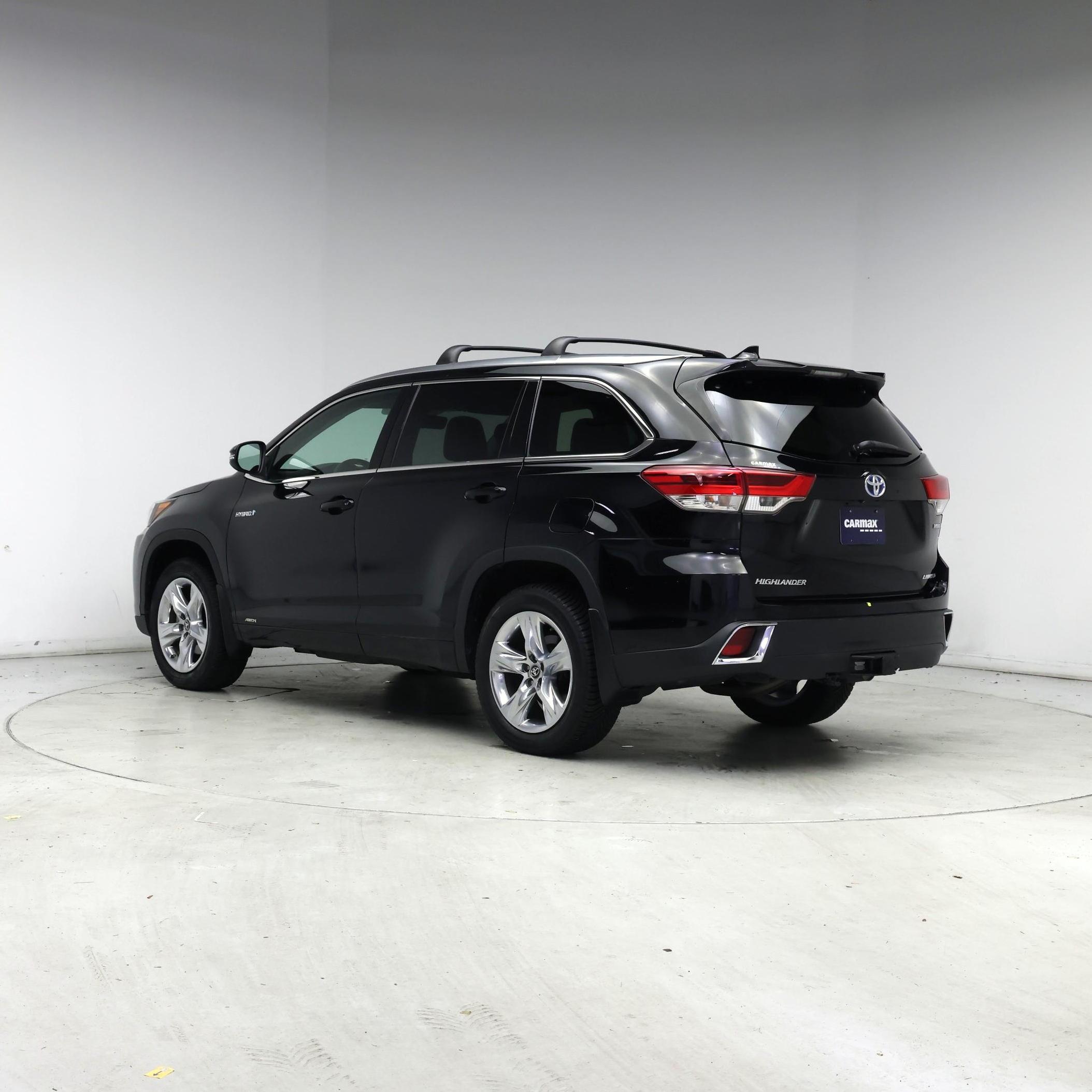 Thumbnail: 2018 Toyota Highlander - 2