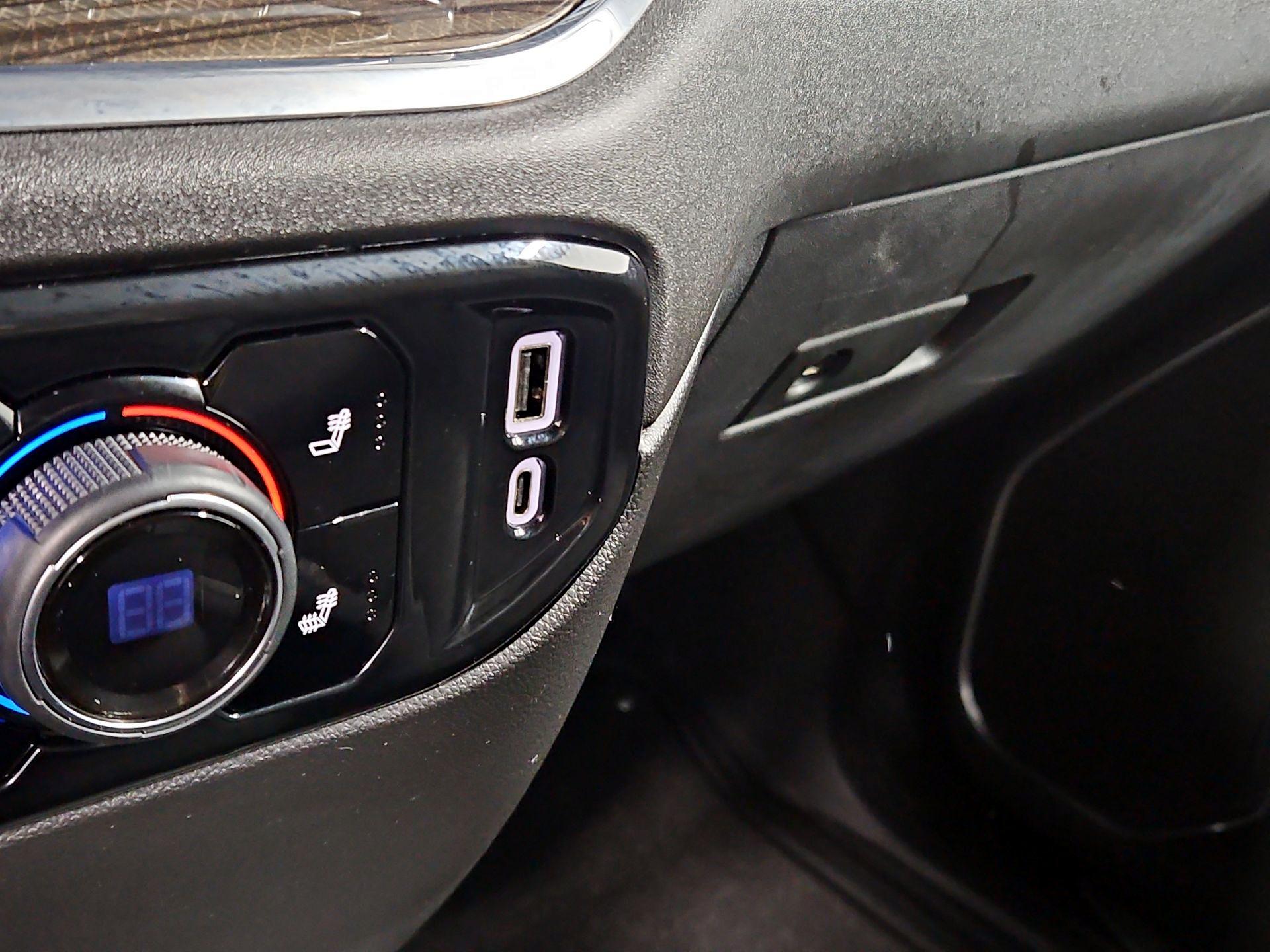 Thumbnail: 2024 Chevrolet Silverado 1500 - 18