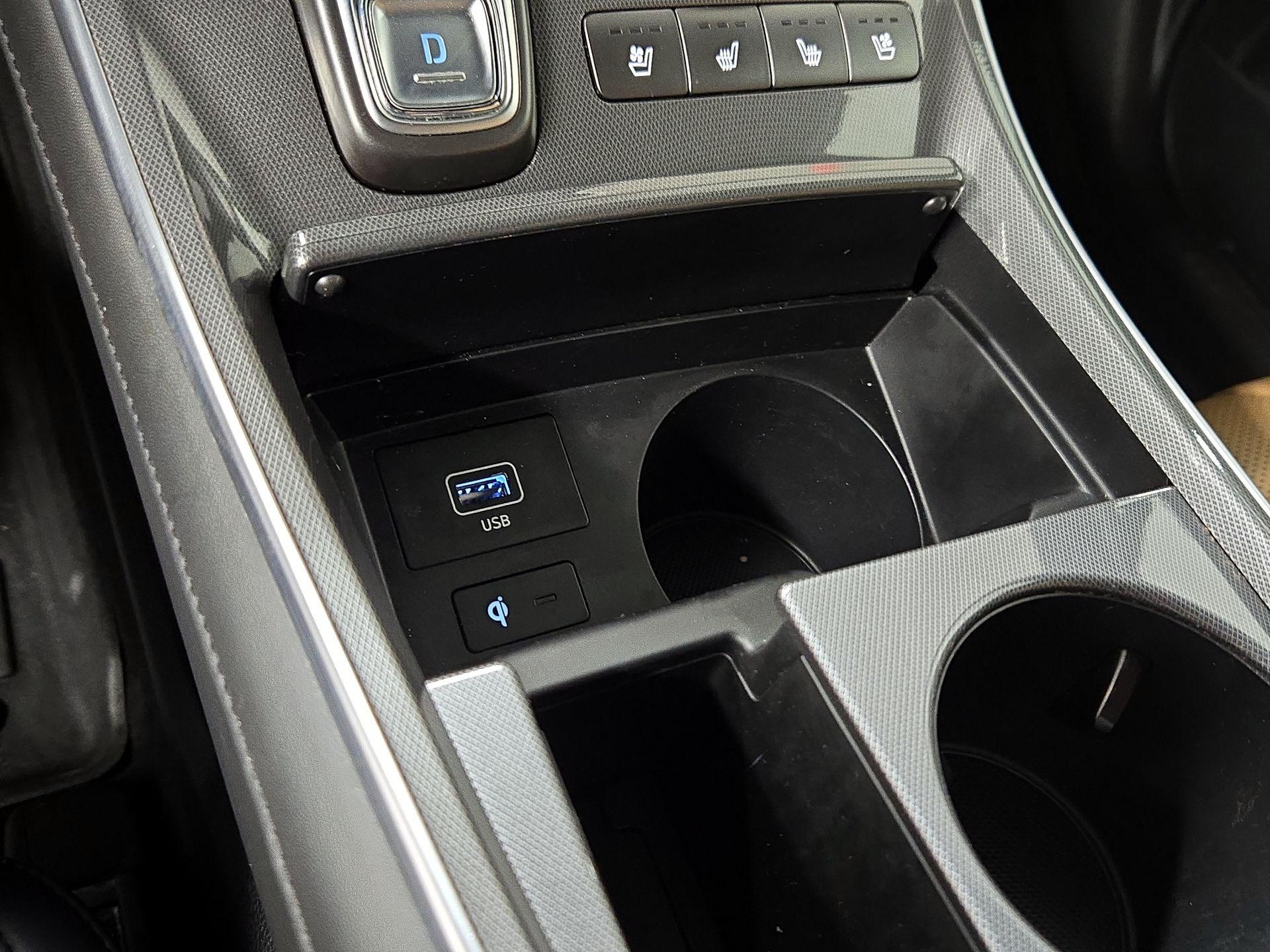 Thumbnail: 2021 Hyundai Santa Fe - 19