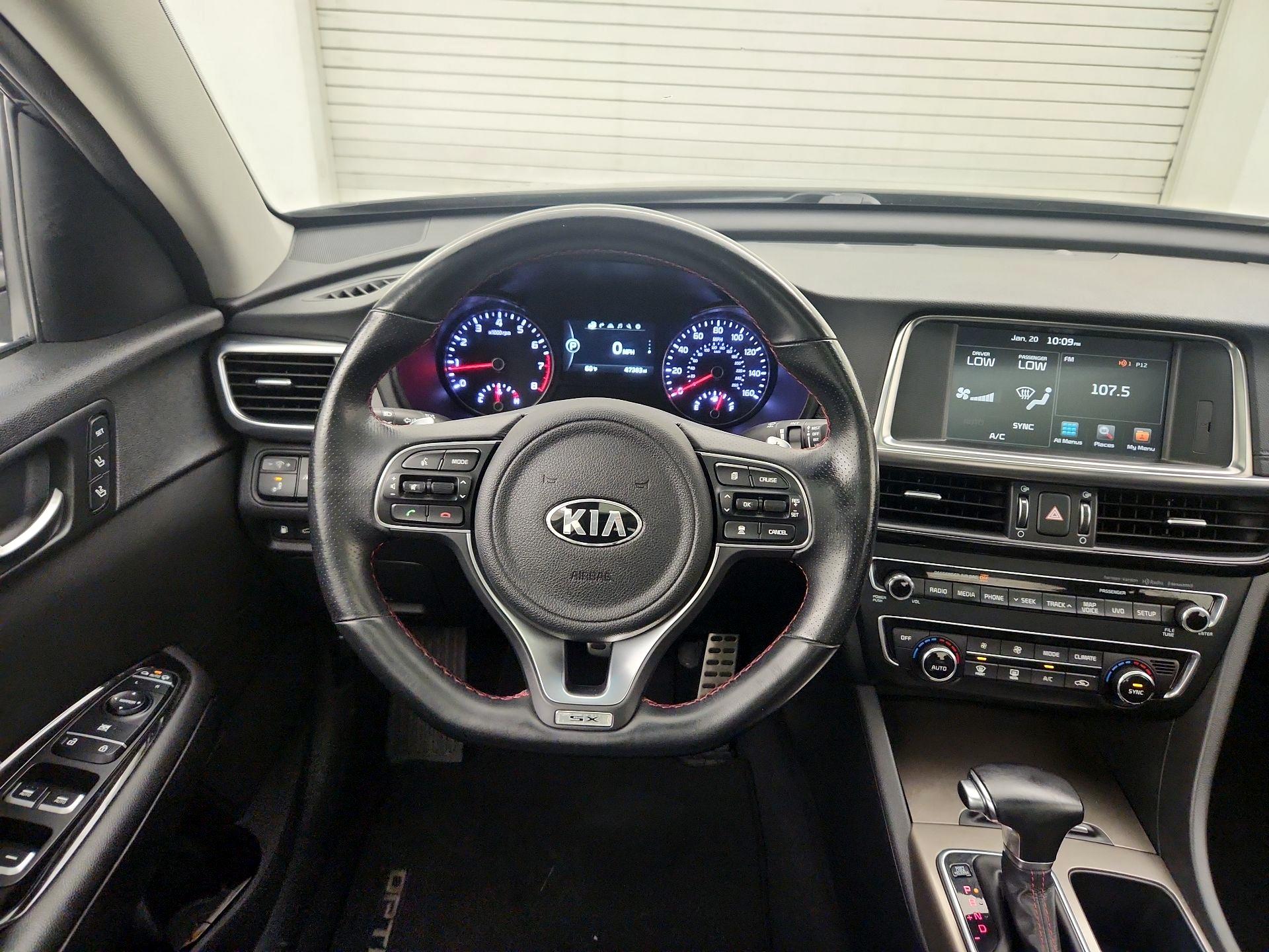 Thumbnail: 2016 Kia Optima - 10