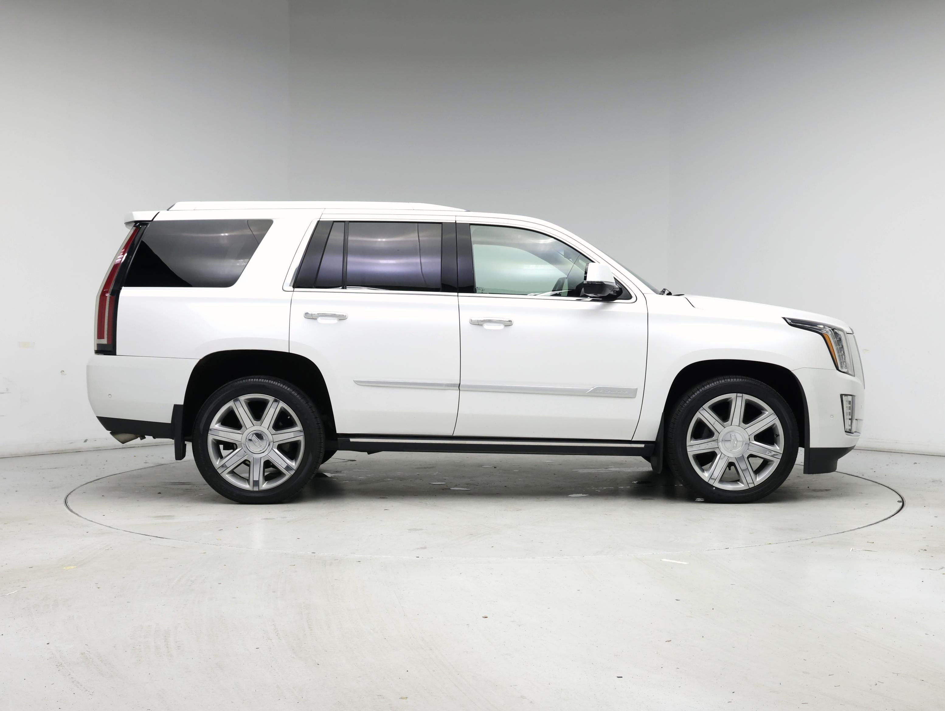 Thumbnail: 2019 Cadillac Escalade - 7