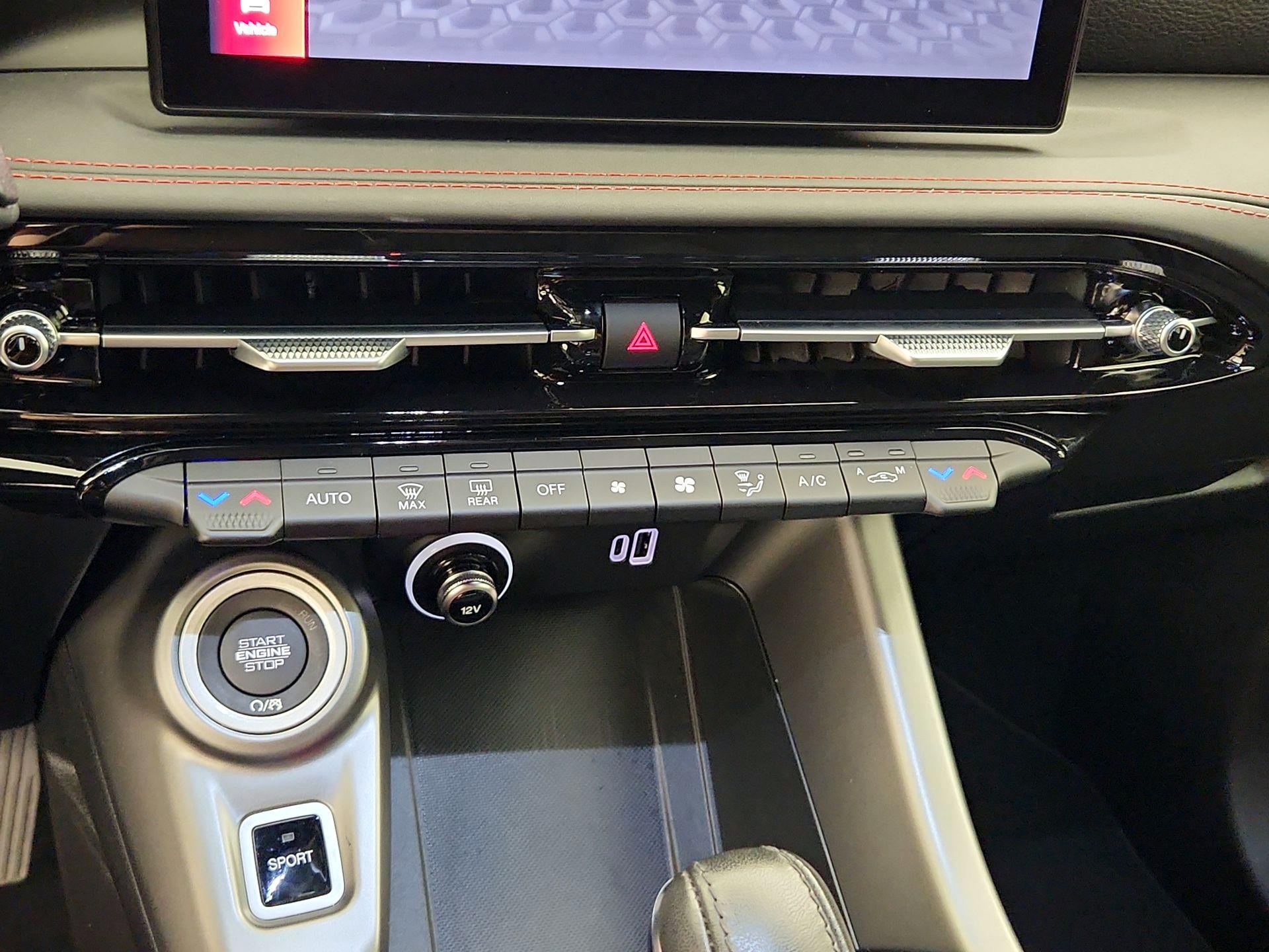 Thumbnail: 2024 Dodge Hornet - 16