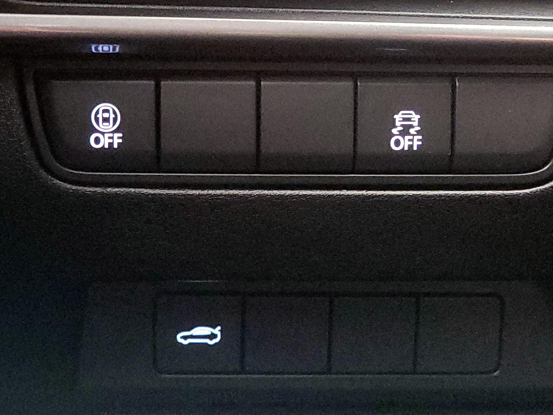 Thumbnail: 2022 Mazda Mazda3 - 13