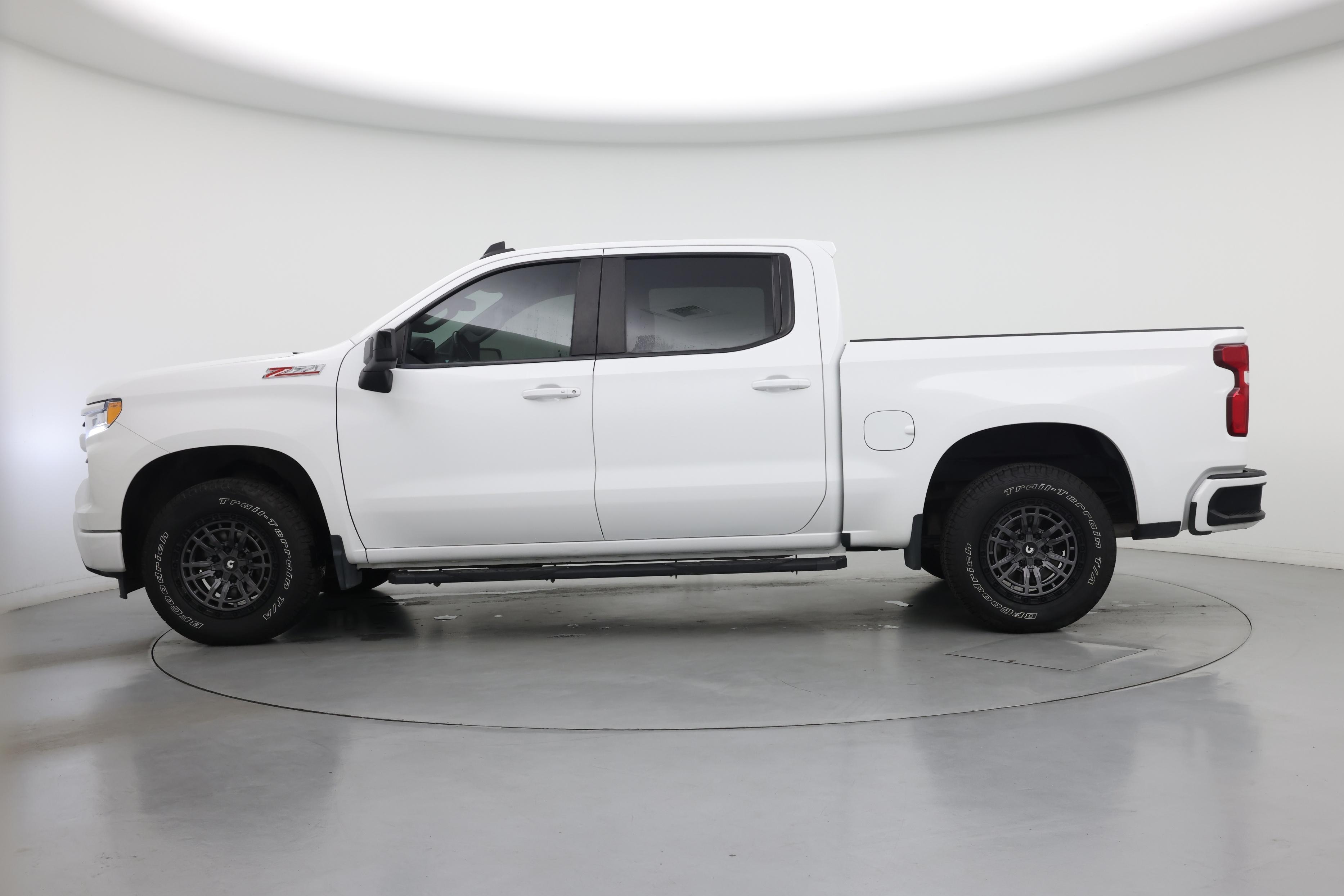 Thumbnail: 2022 Chevrolet Silverado 1500 - 3