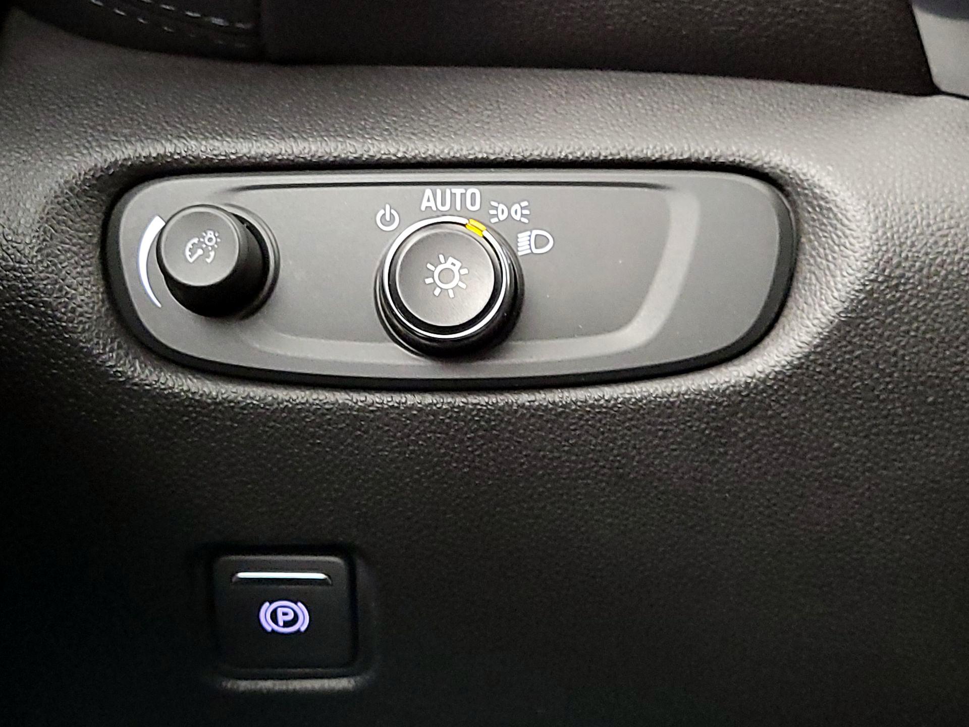 Thumbnail: 2022 Chevrolet Blazer - 13