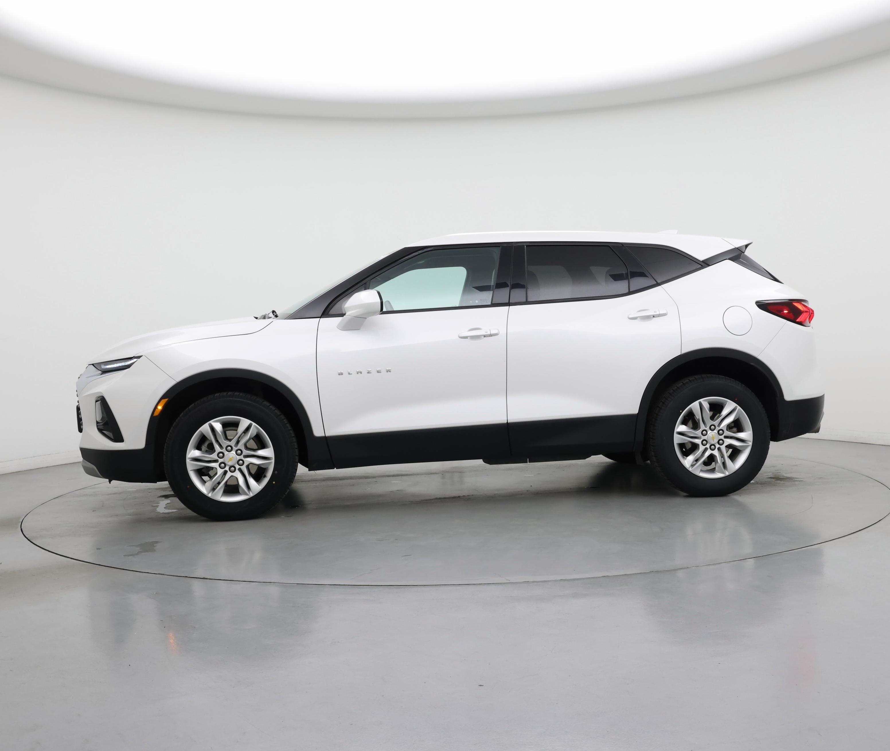 Thumbnail: 2022 Chevrolet Blazer - 3