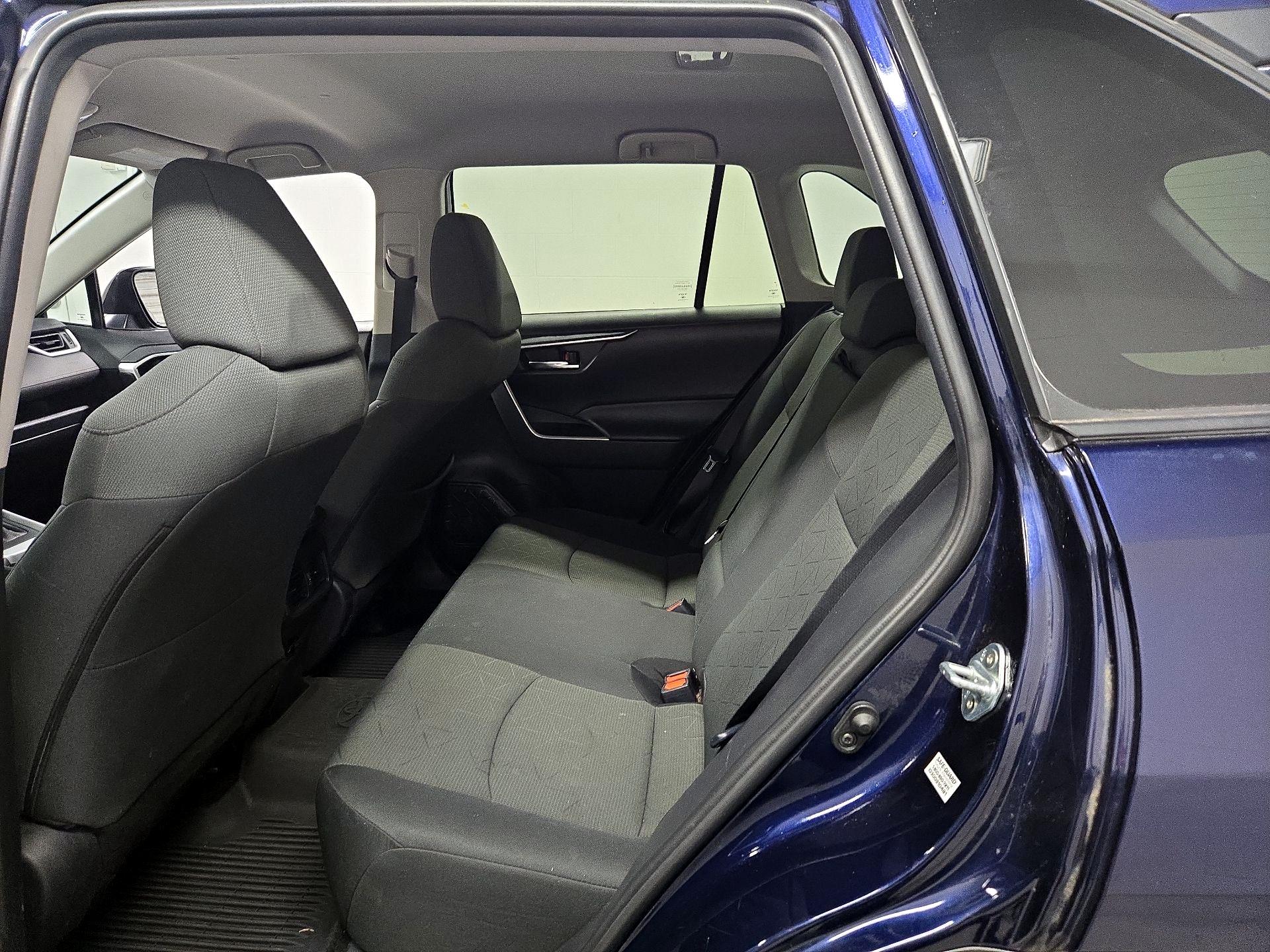 Thumbnail: 2021 Toyota RAV4 - 19