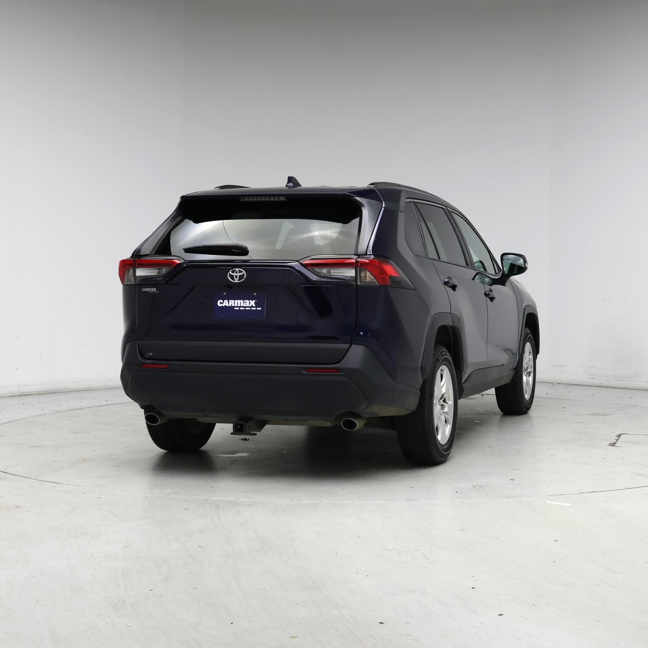 Thumbnail: 2021 Toyota RAV4 - 8