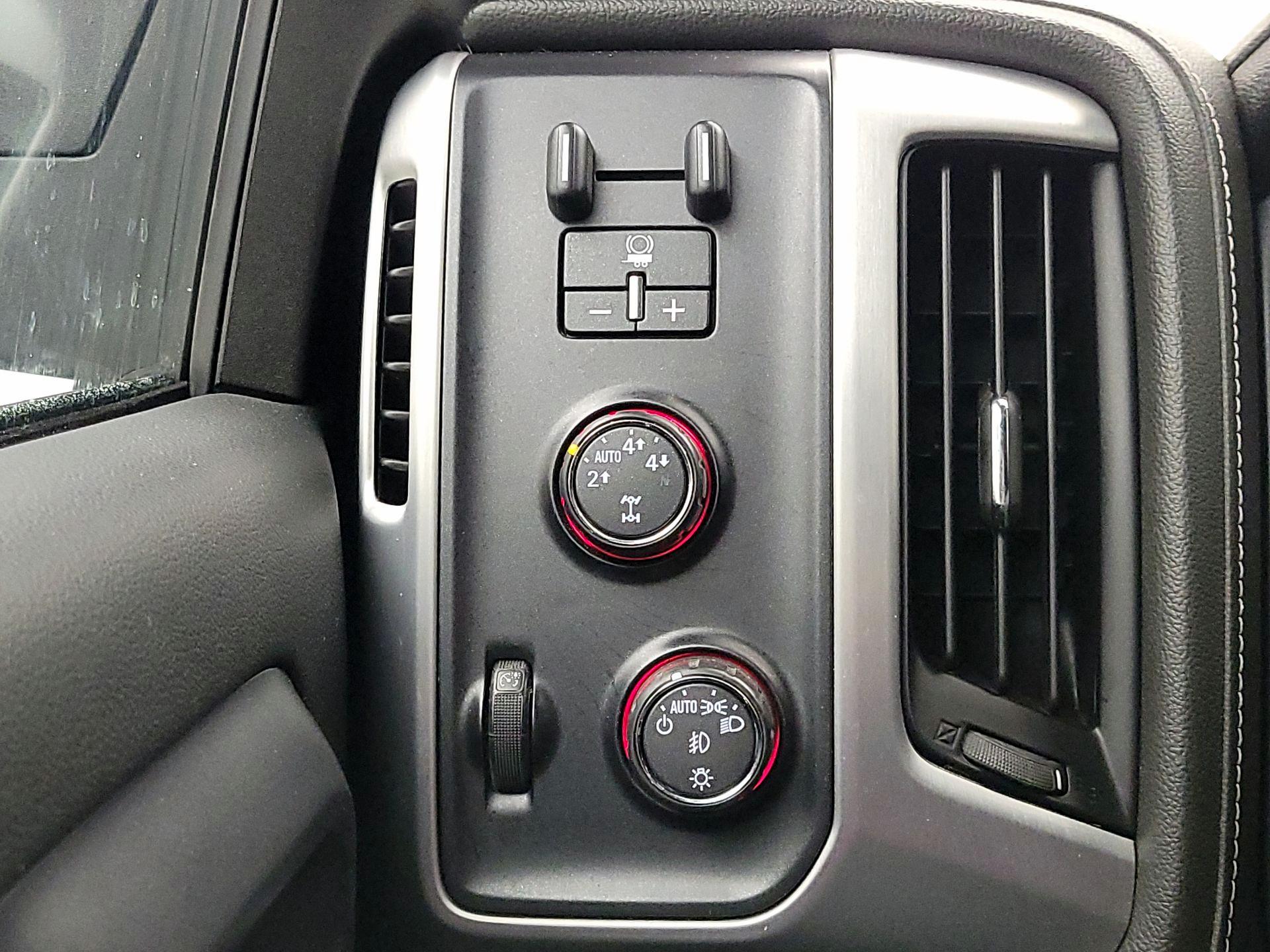 Thumbnail: 2016 GMC Sierra 1500 - 13