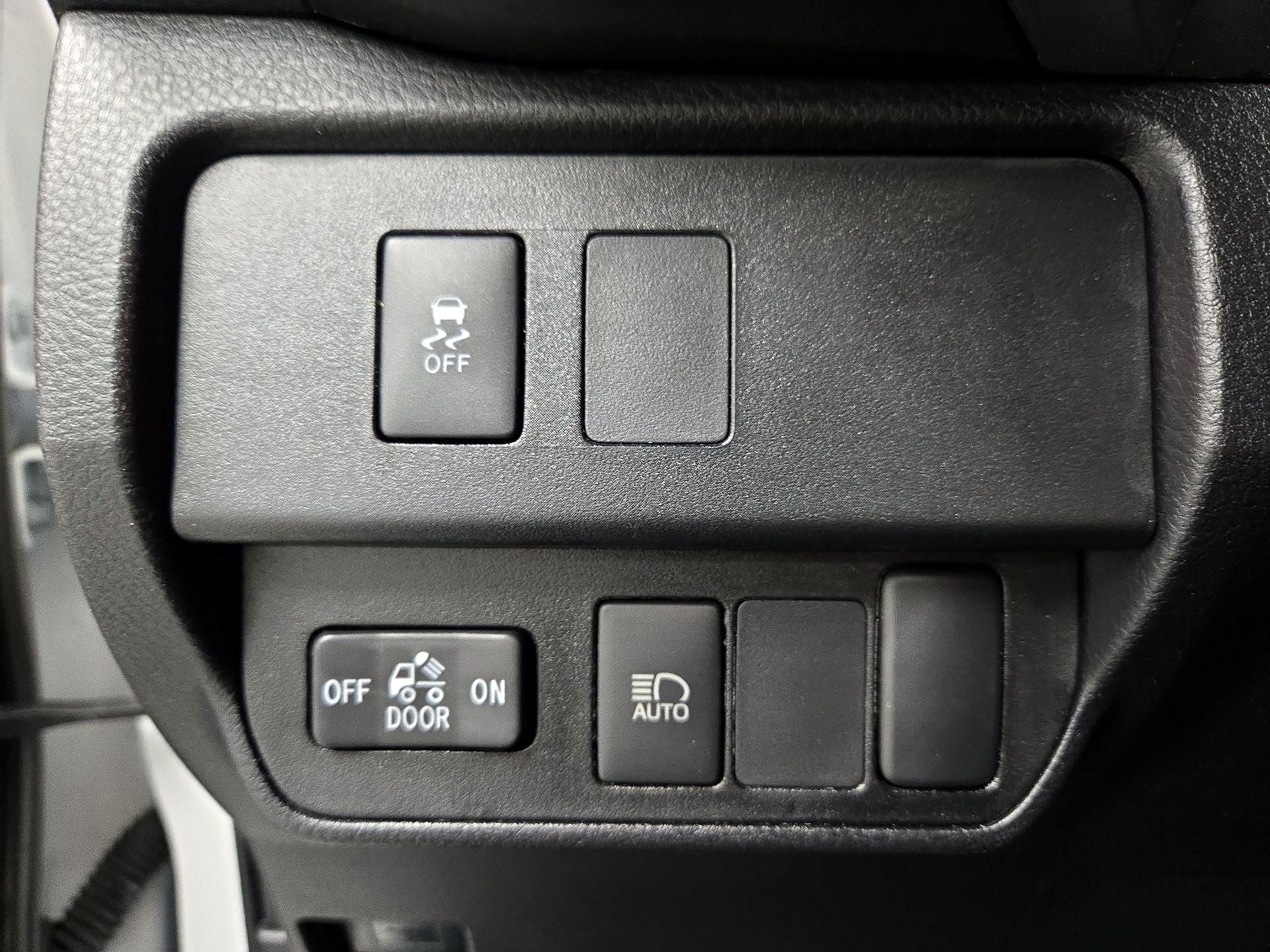 Thumbnail: 2023 Toyota Tacoma - 13