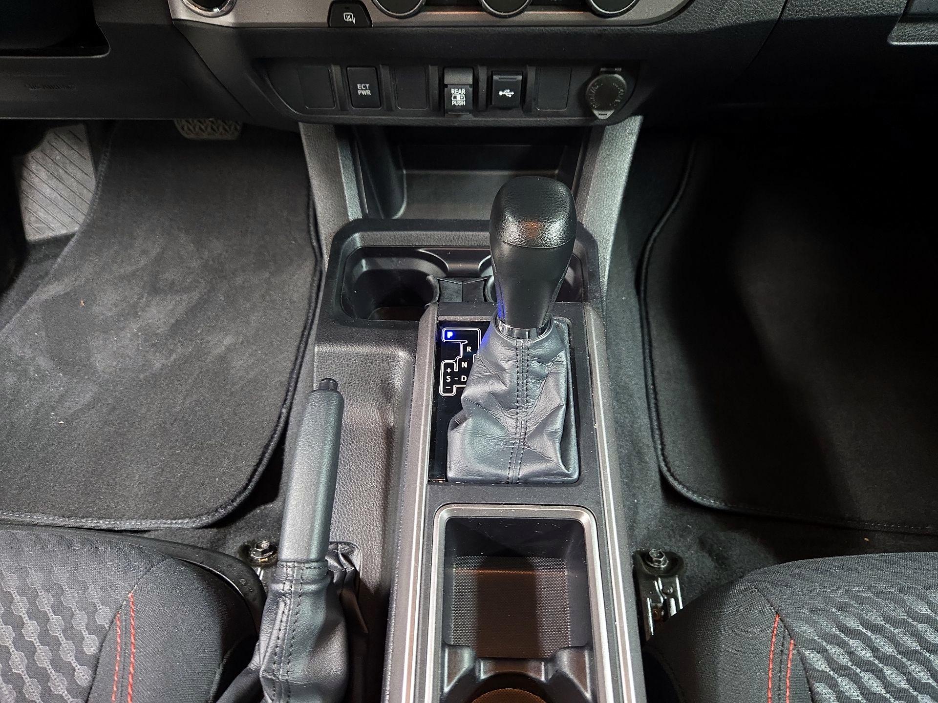 Thumbnail: 2023 Toyota Tacoma - 17