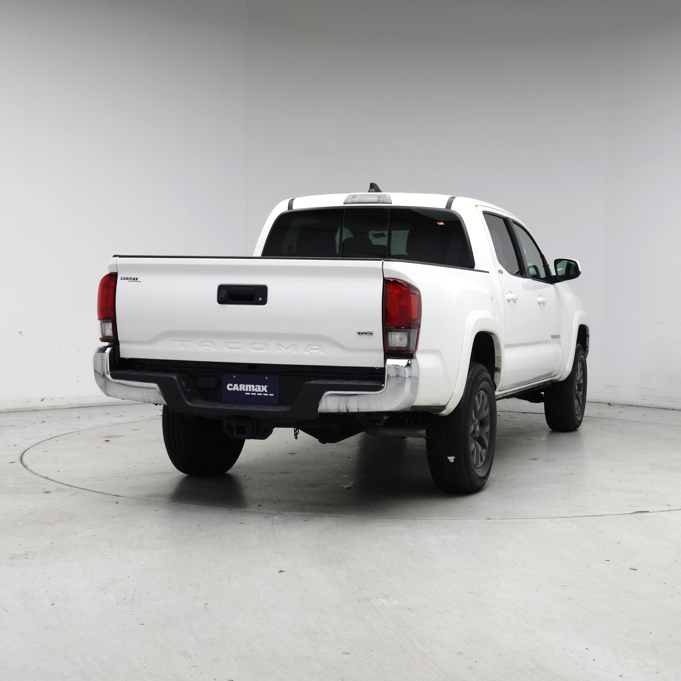 Thumbnail: 2023 Toyota Tacoma - 8