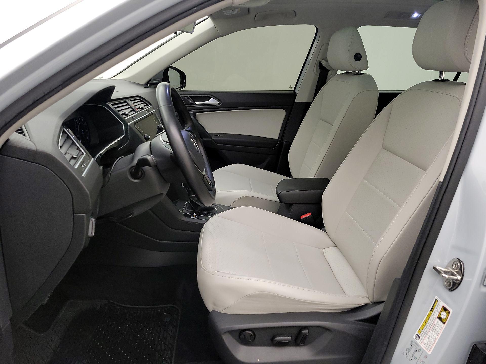 Thumbnail: 2019 Volkswagen Tiguan - 11