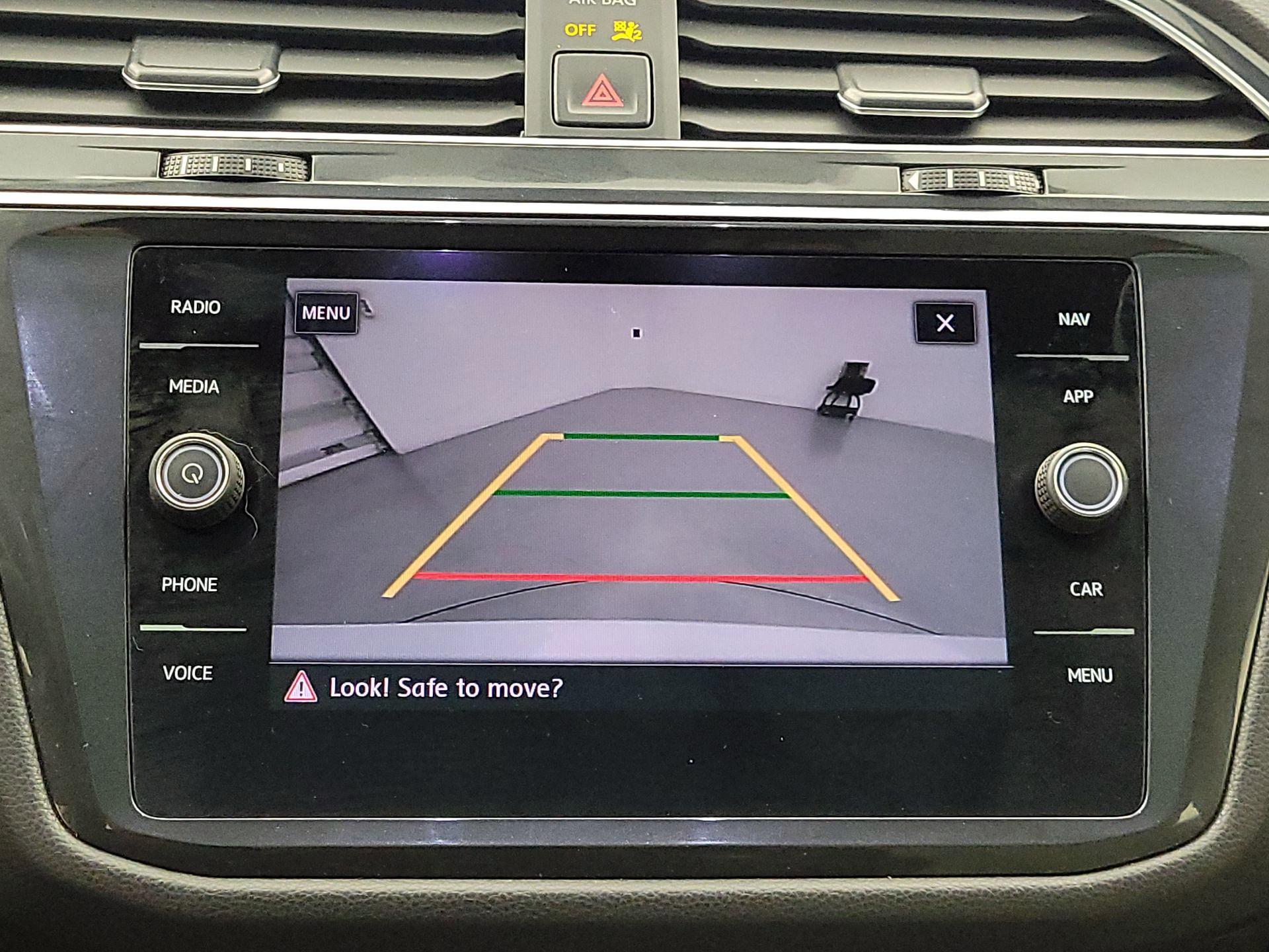 Thumbnail: 2019 Volkswagen Tiguan - 15