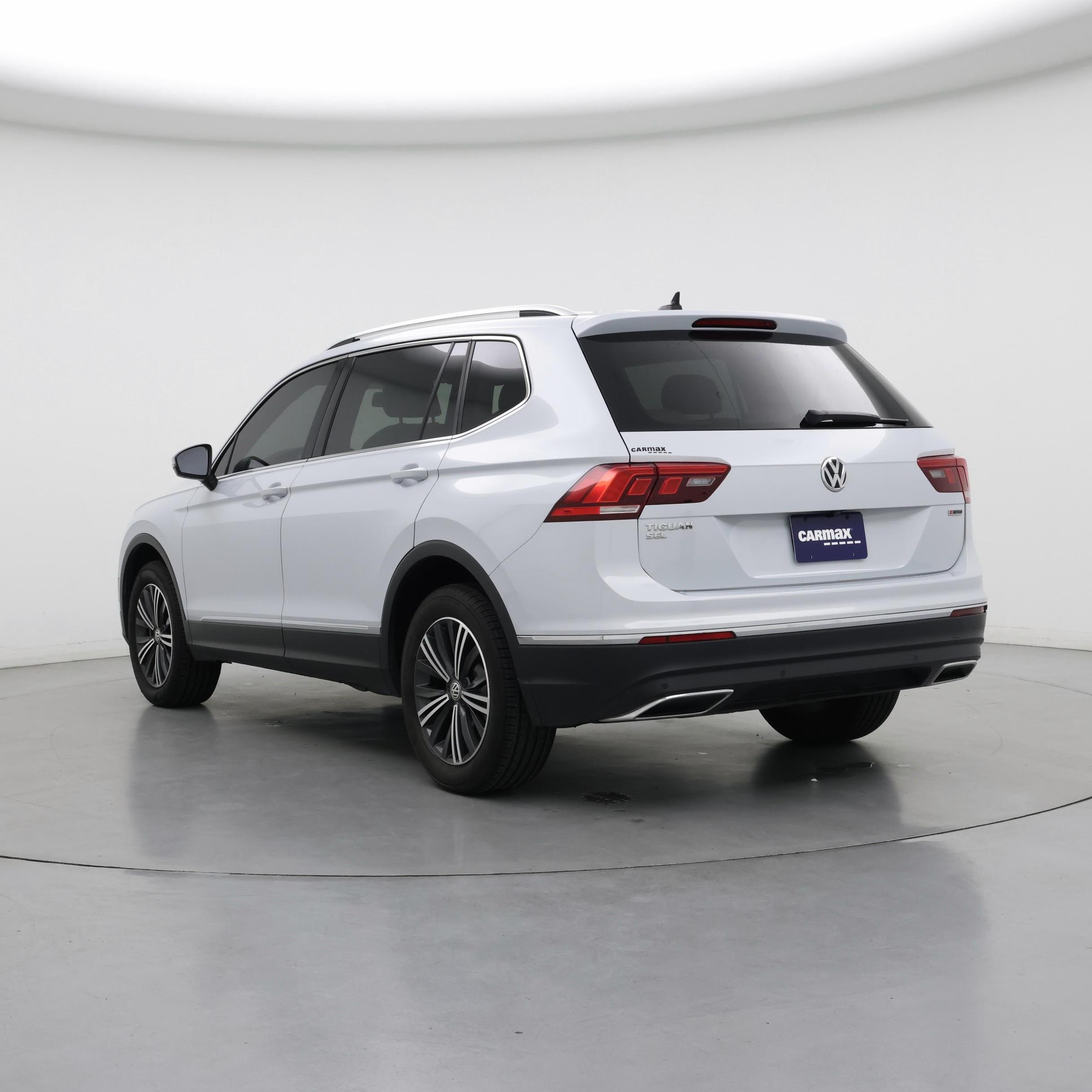 Thumbnail: 2019 Volkswagen Tiguan - 2