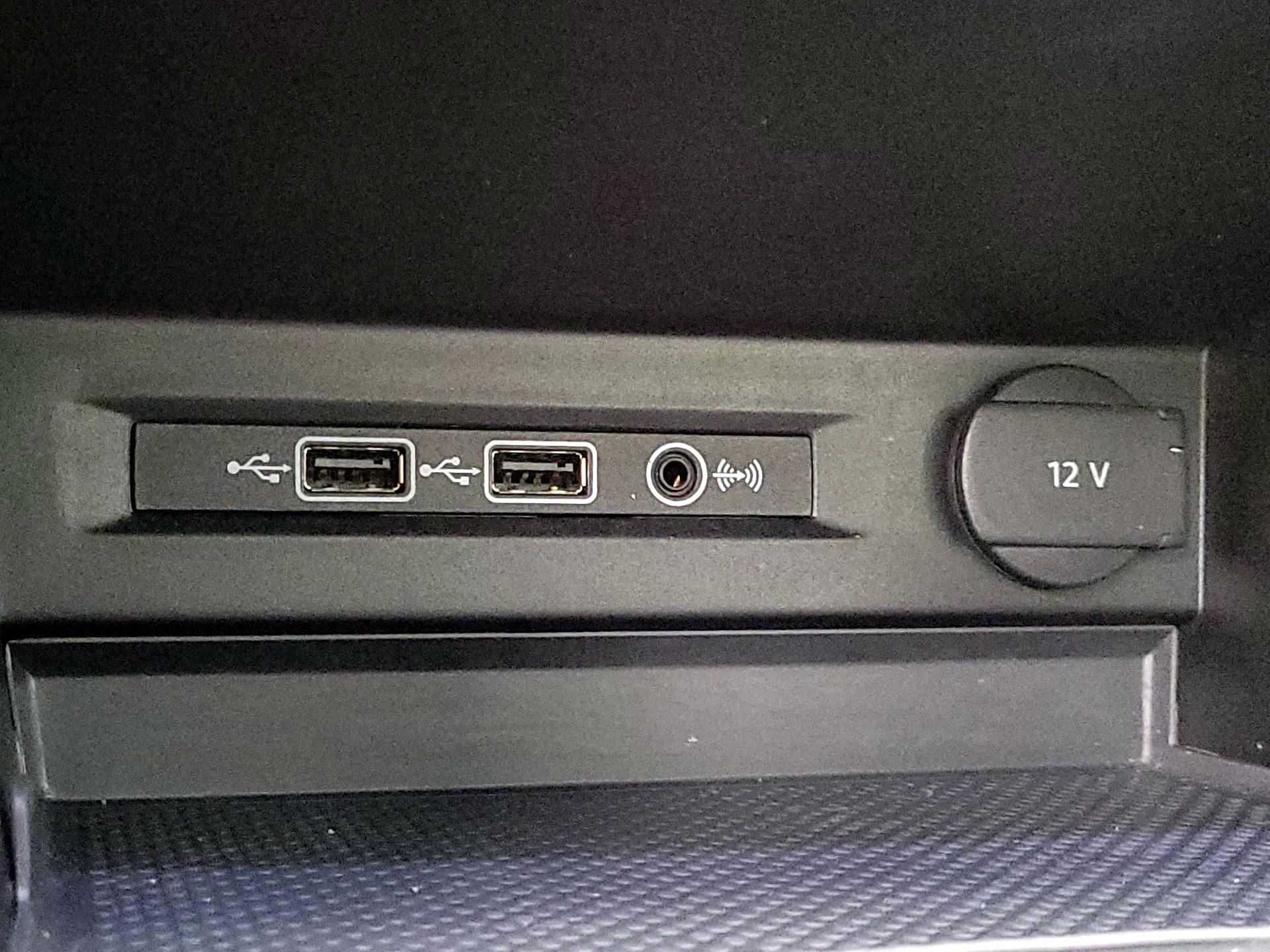 Thumbnail: 2019 Volkswagen Tiguan - 19