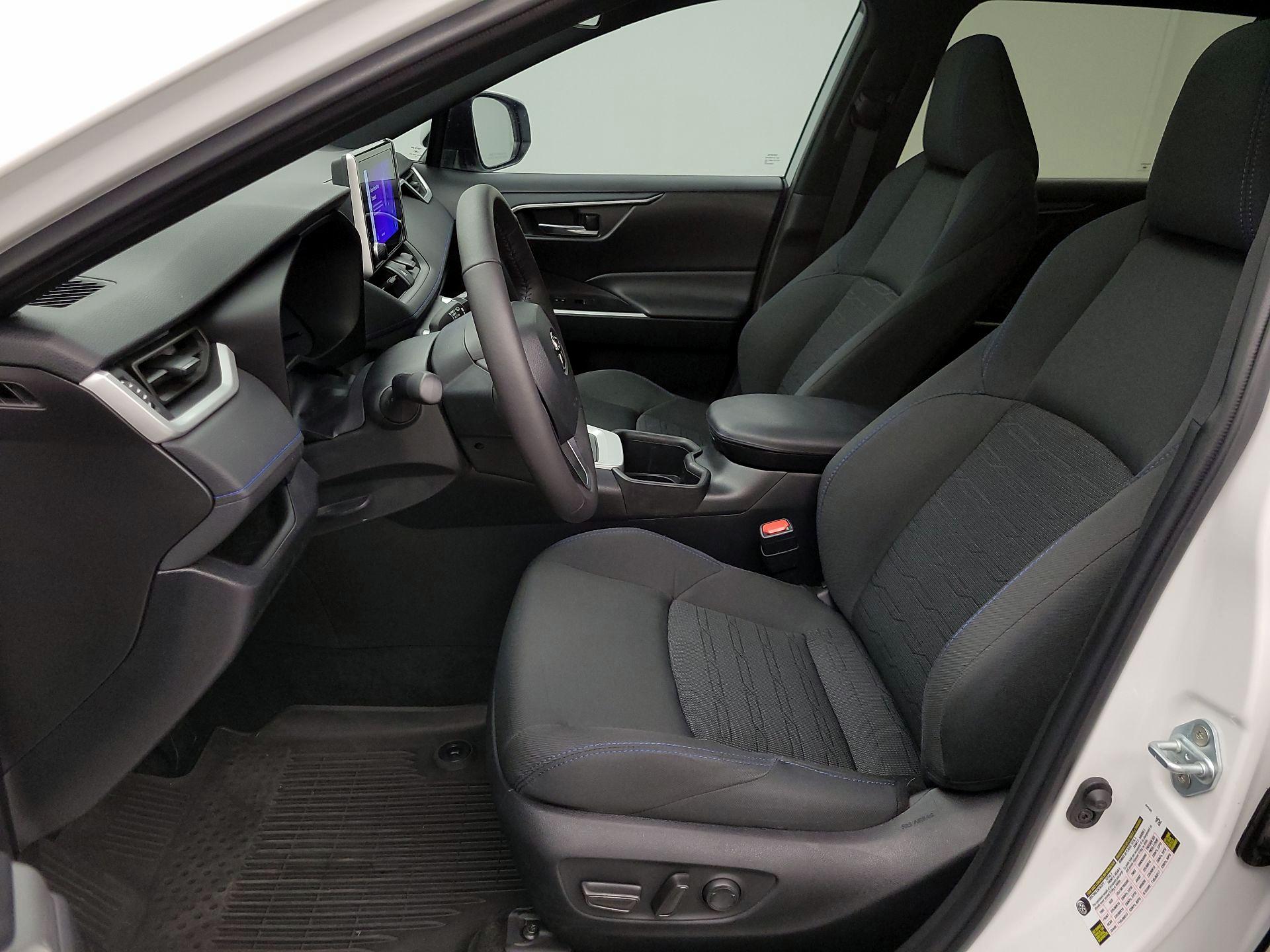 Thumbnail: 2024 Toyota RAV4 - 11