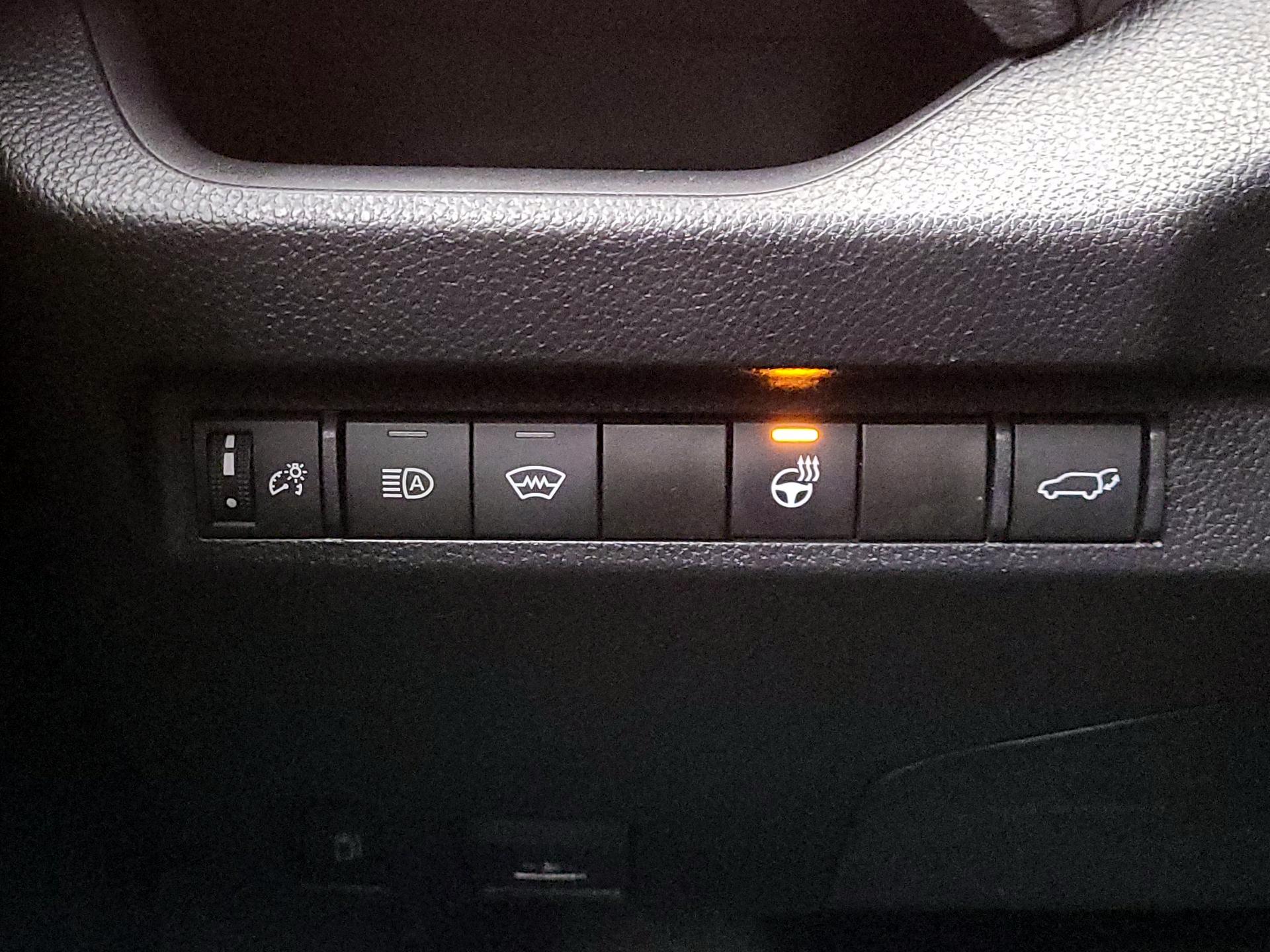 Thumbnail: 2024 Toyota RAV4 - 13