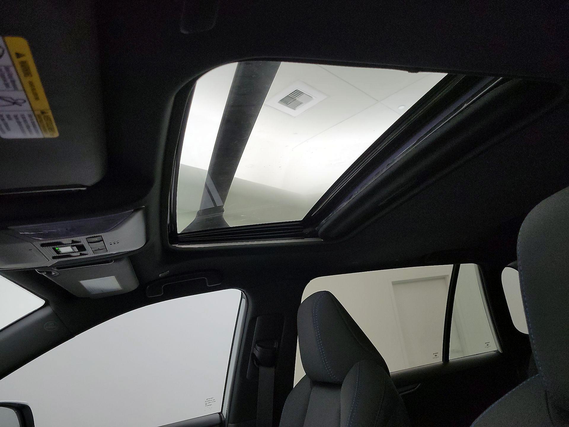 Thumbnail: 2024 Toyota RAV4 - 20