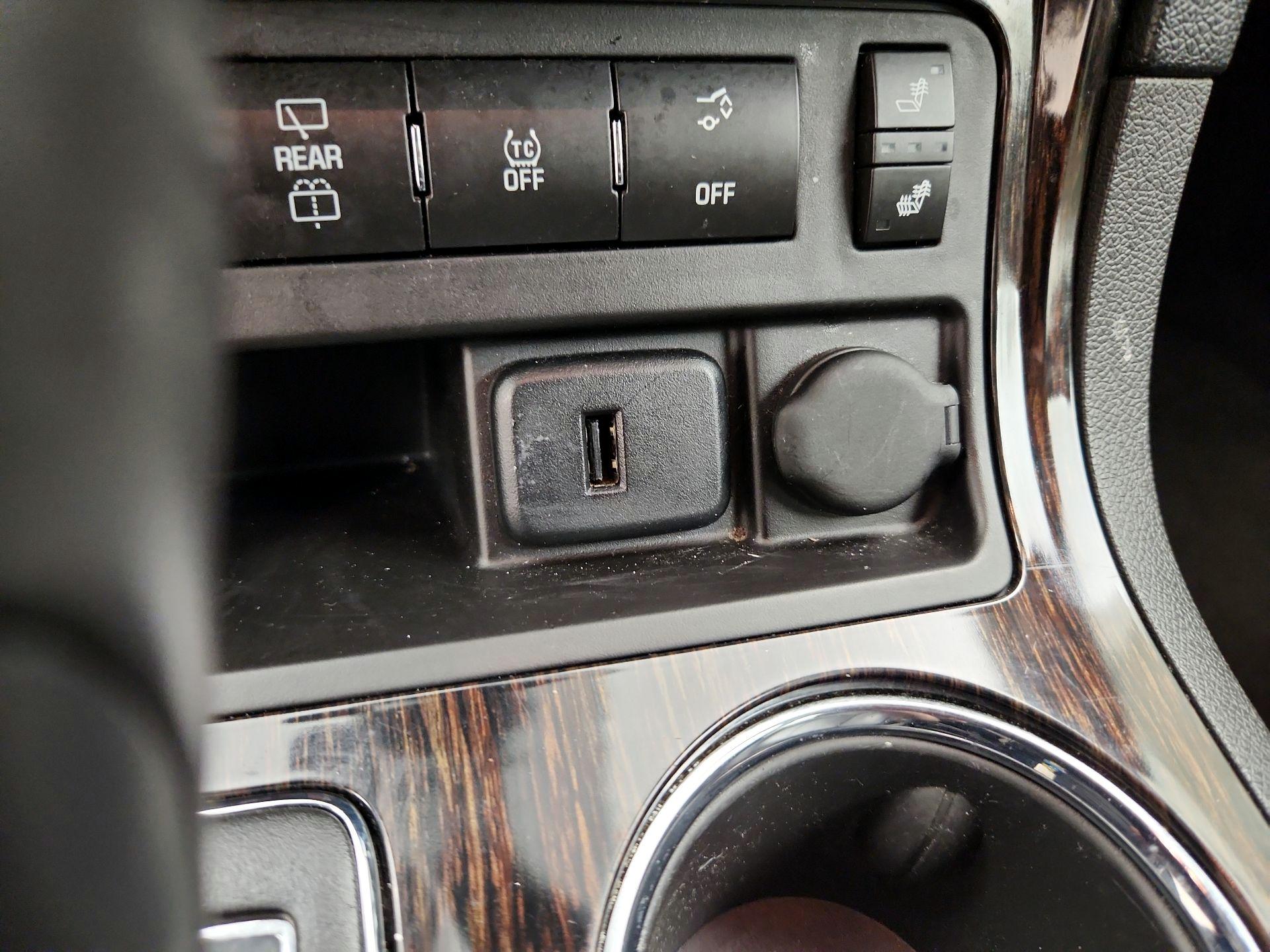 Thumbnail: 2016 Chevrolet Traverse - 18