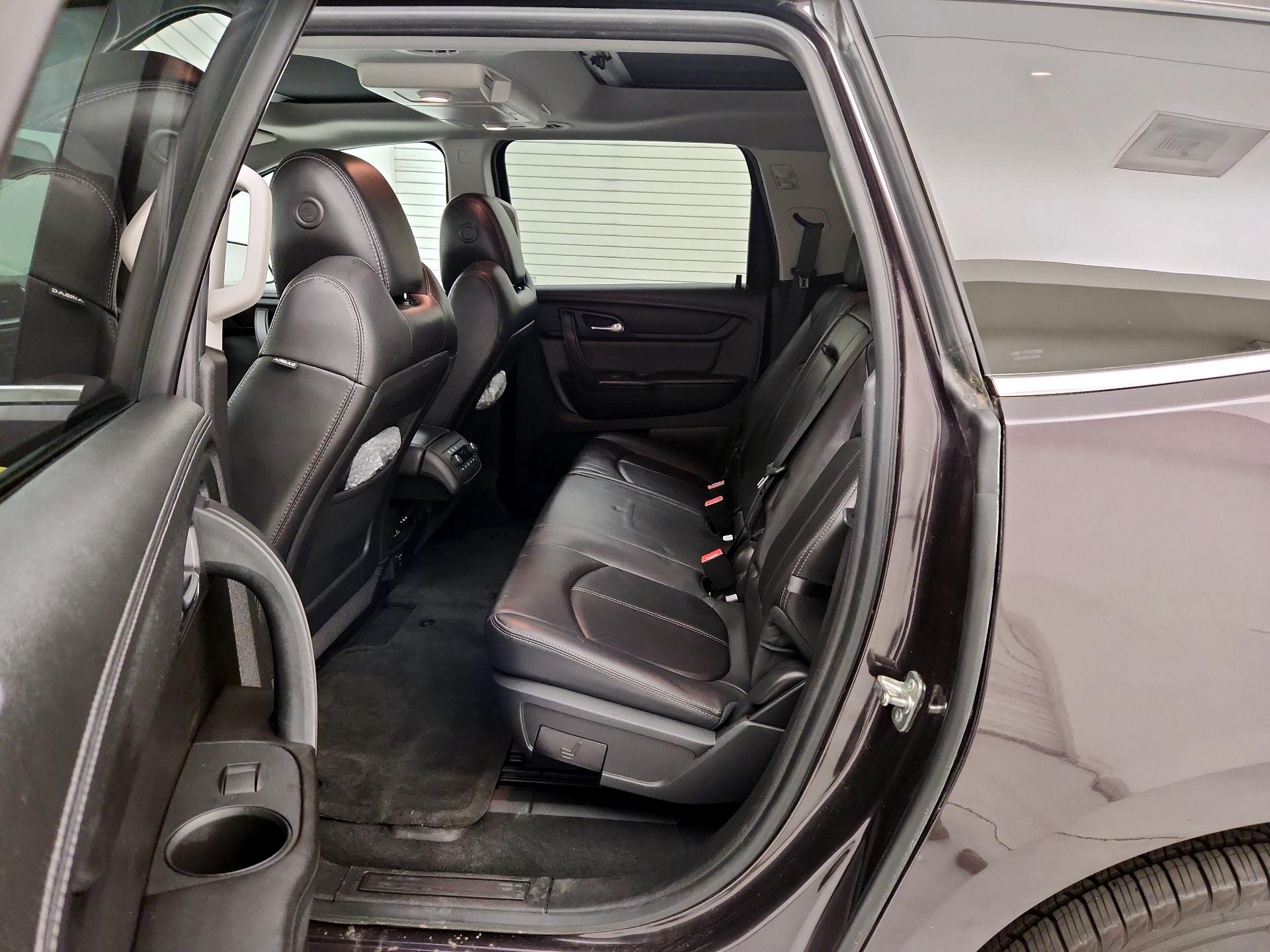 Thumbnail: 2016 Chevrolet Traverse - 20