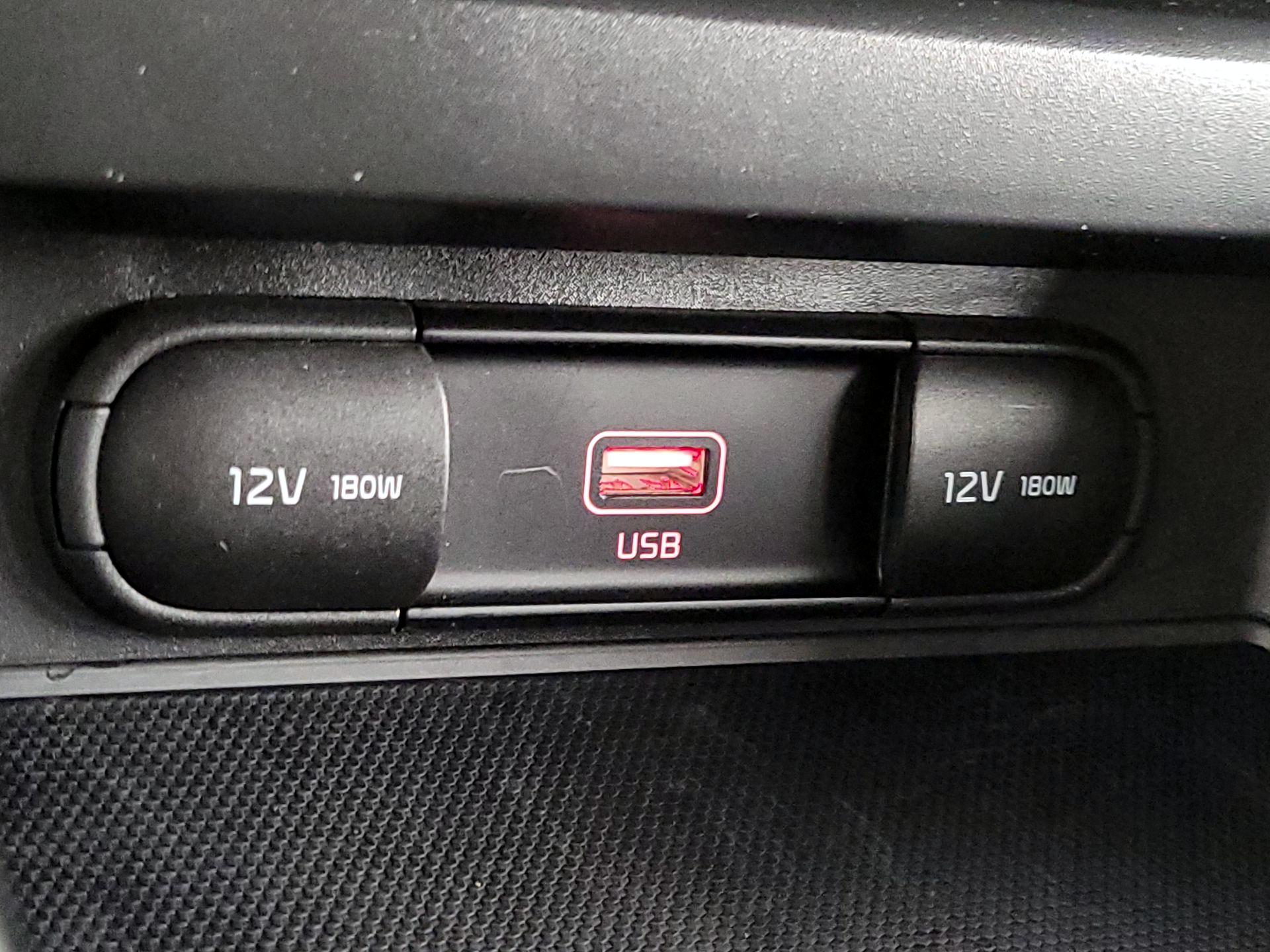 Thumbnail: 2020 Kia Soul - 18