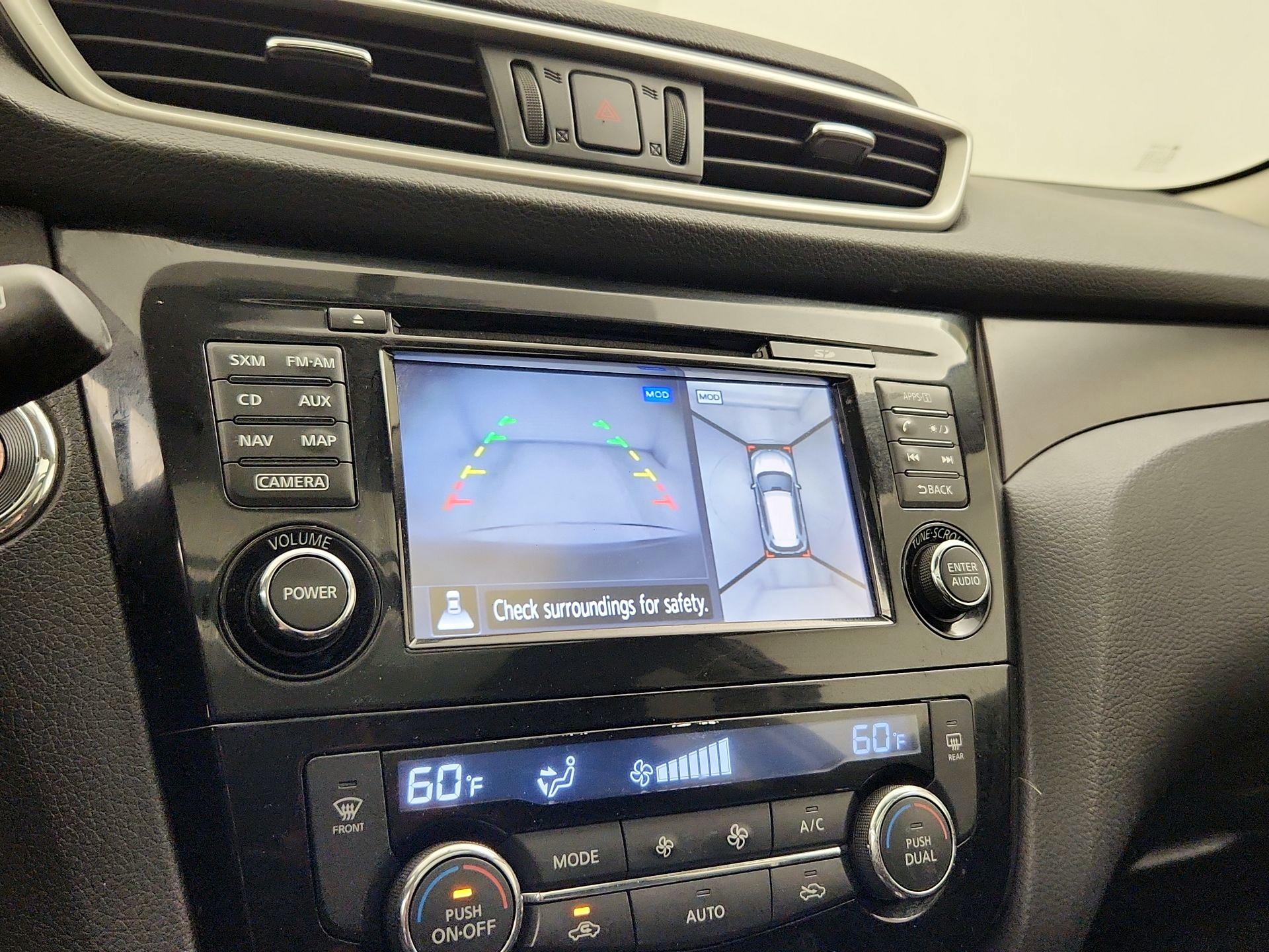 Thumbnail: 2015 Nissan Rogue - 15