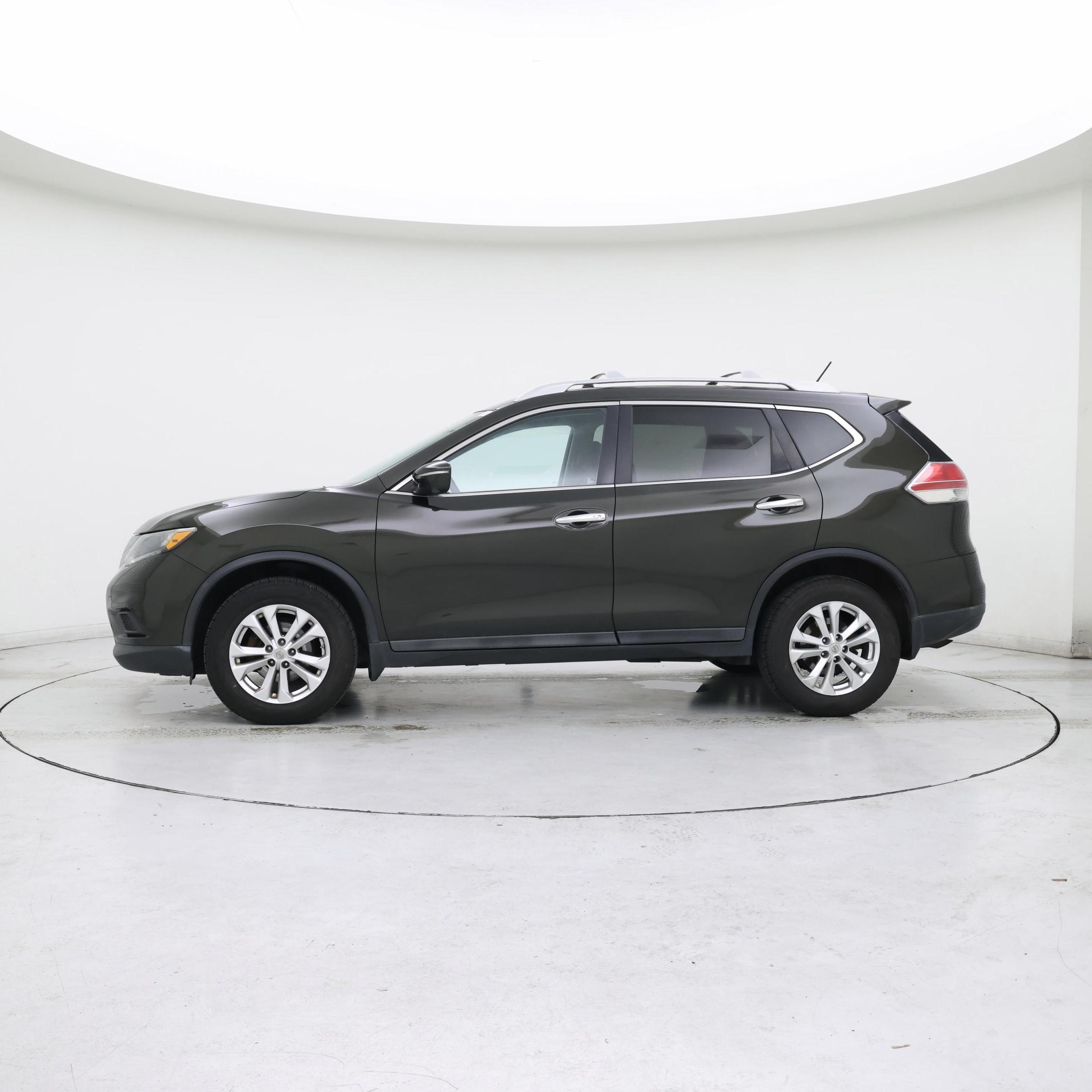 Thumbnail: 2015 Nissan Rogue - 3