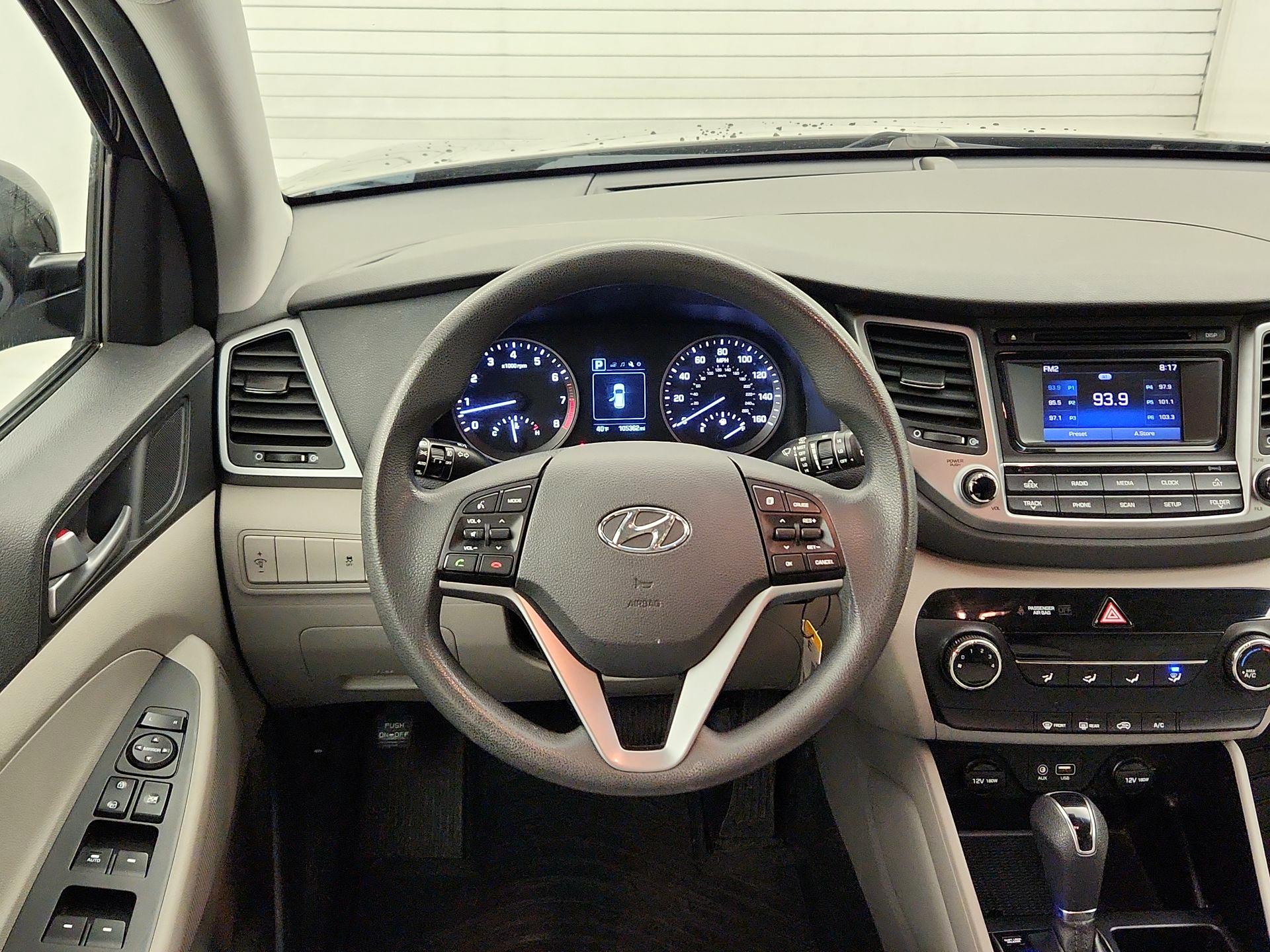 Thumbnail: 2016 Hyundai Tucson - 10