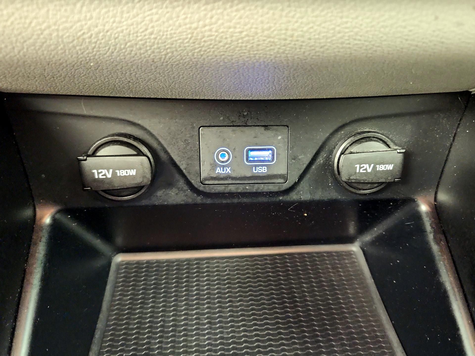 Thumbnail: 2016 Hyundai Tucson - 18