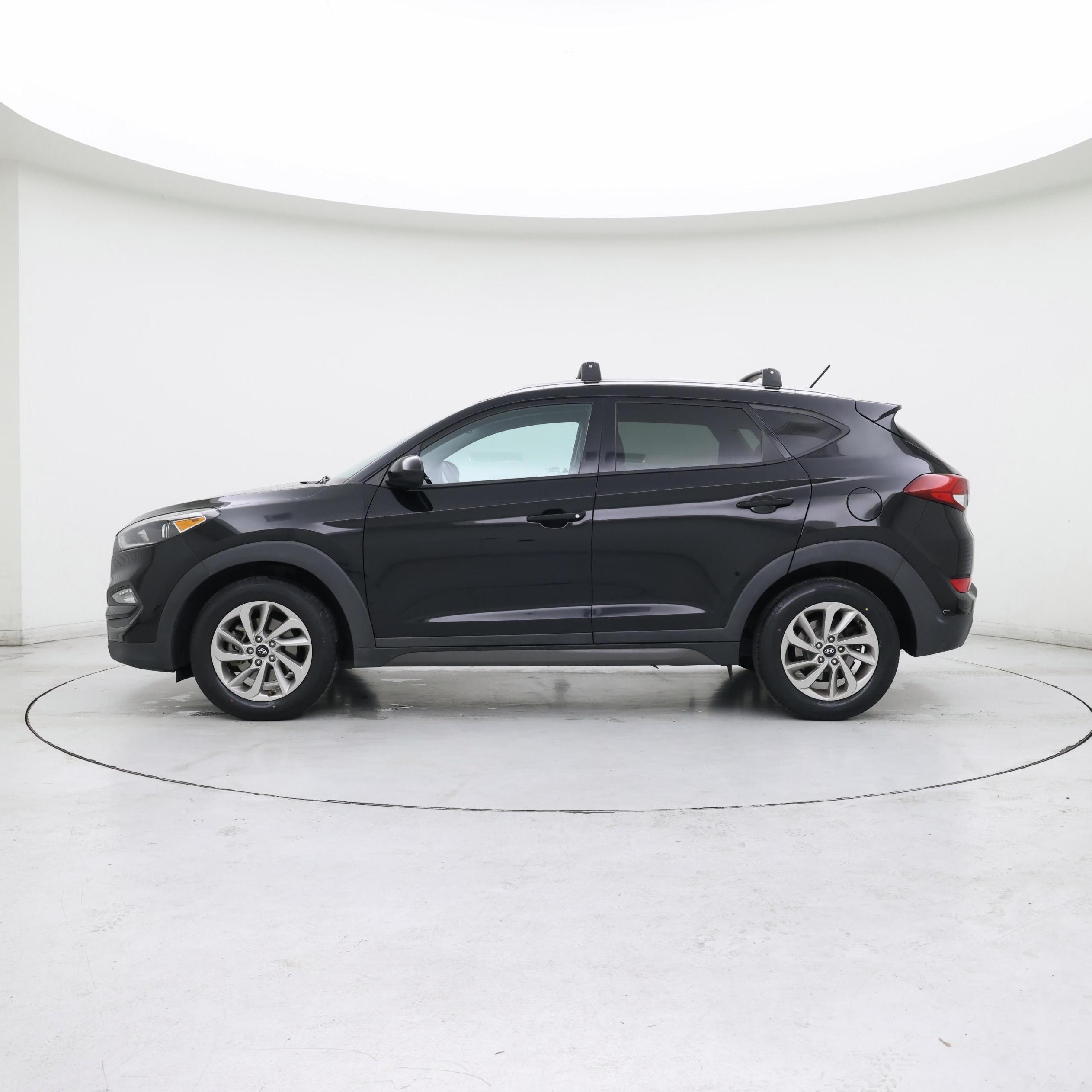 Thumbnail: 2016 Hyundai Tucson - 3