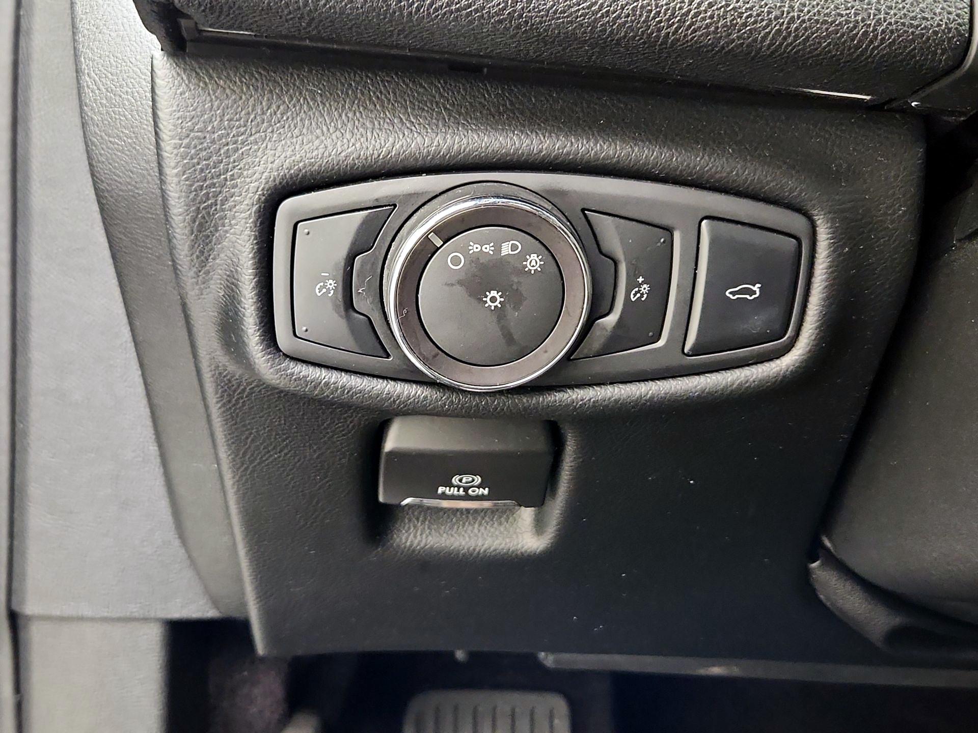 Thumbnail: 2017 Lincoln MKZ - 13