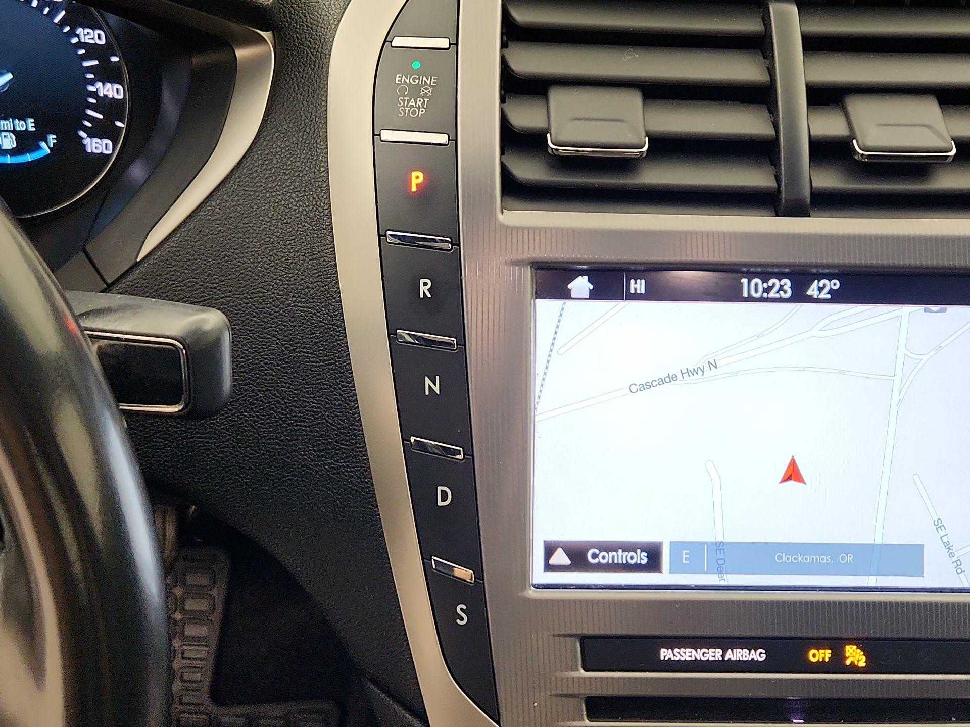 Thumbnail: 2017 Lincoln MKZ - 18