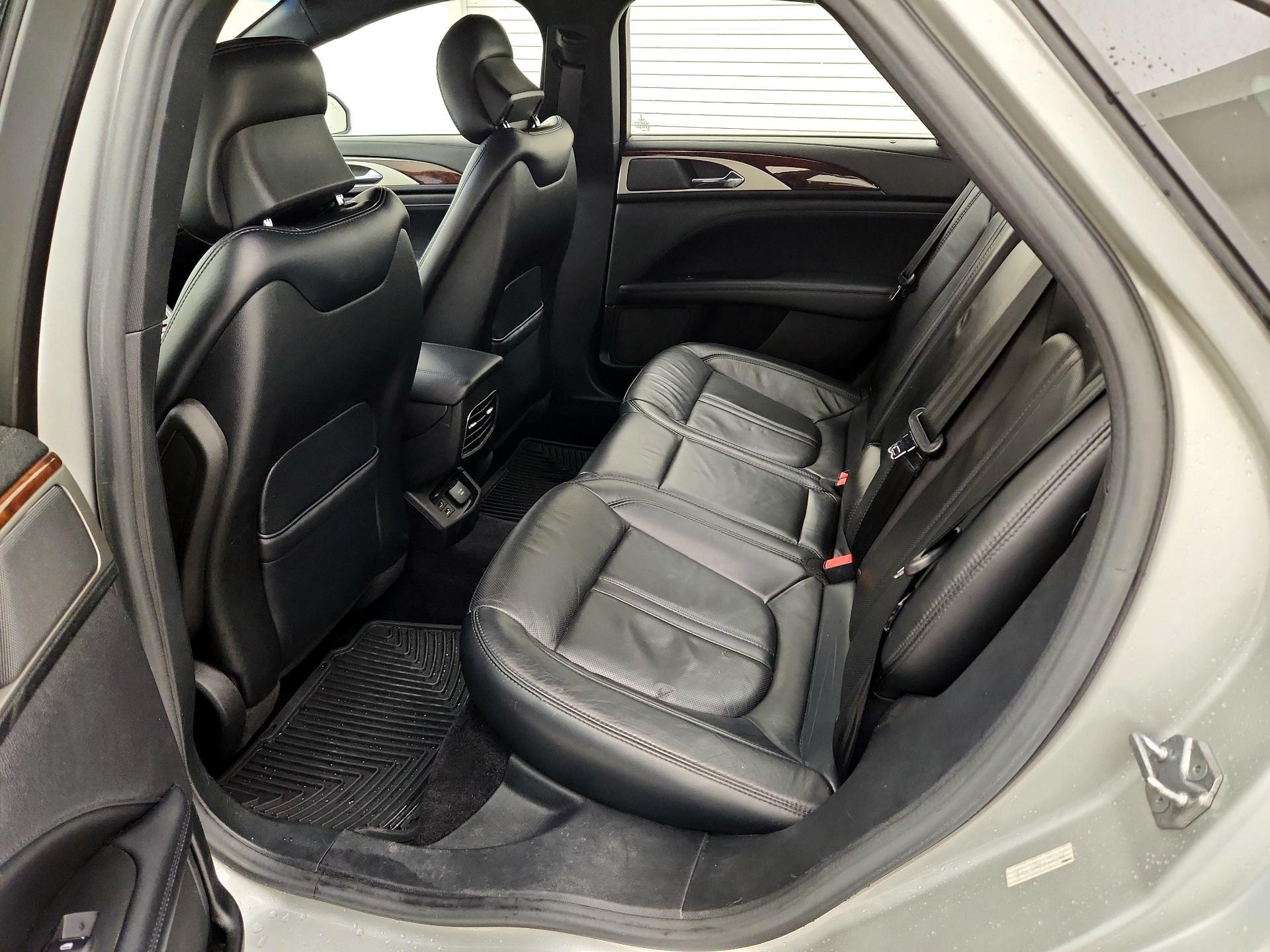 Thumbnail: 2017 Lincoln MKZ - 20