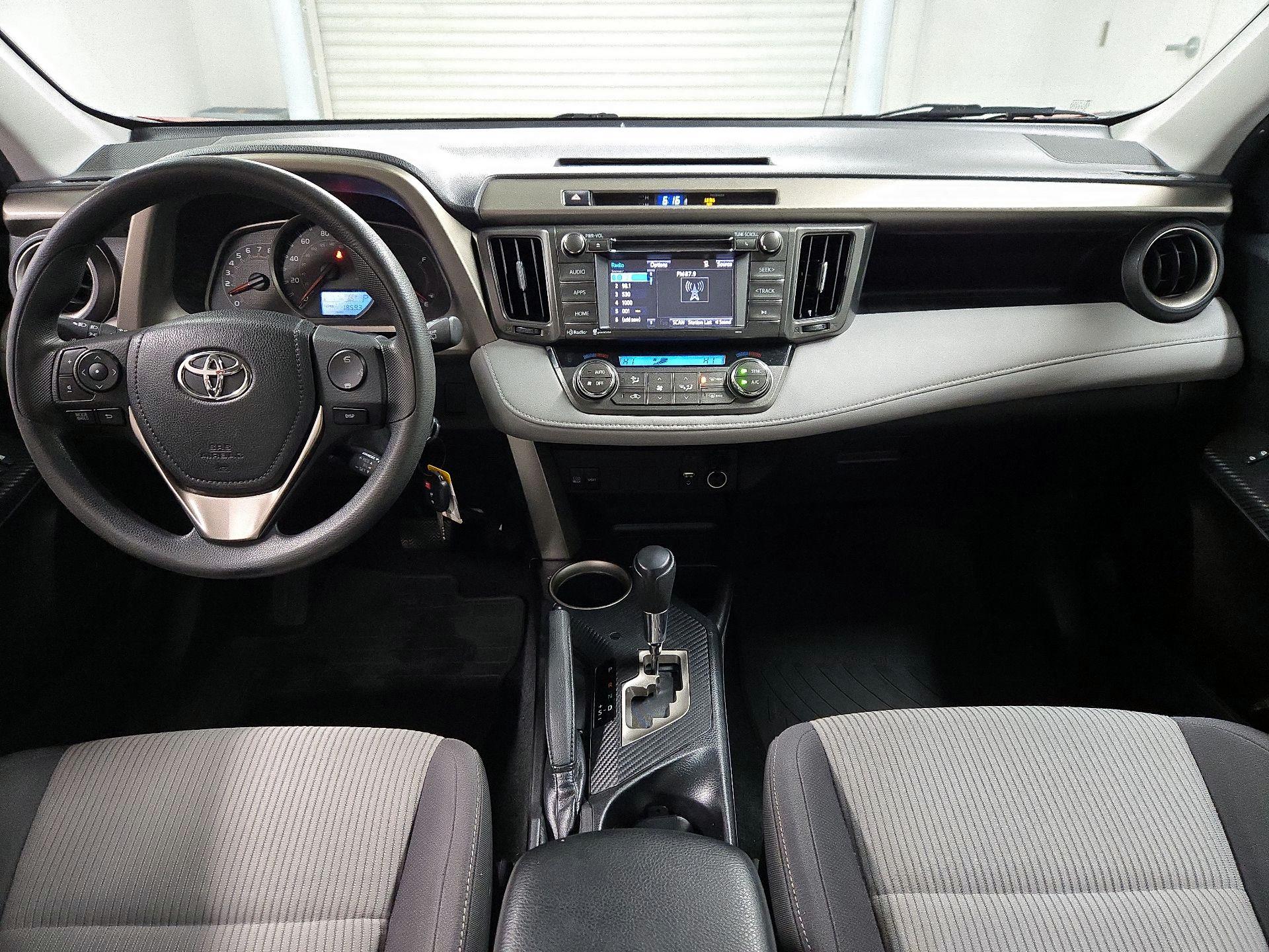 Thumbnail: 2014 Toyota RAV4 - 9