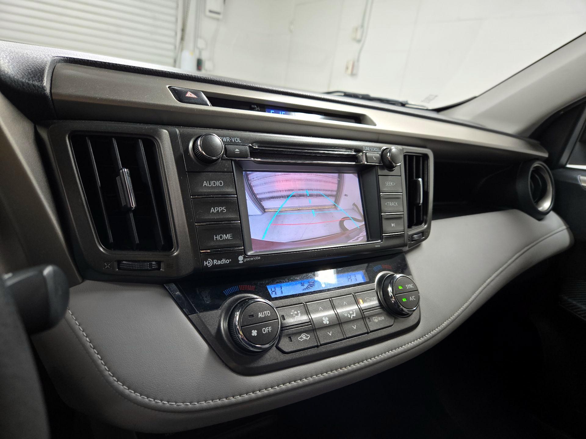 Thumbnail: 2014 Toyota RAV4 - 14