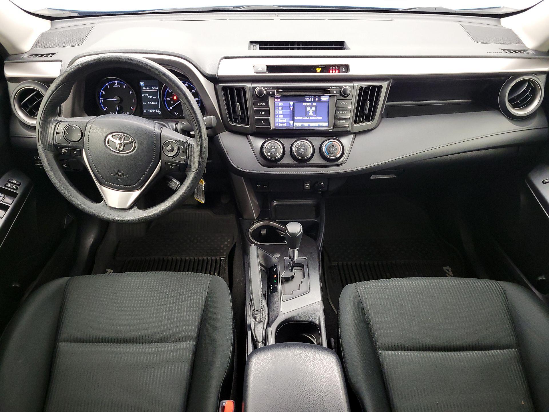 Thumbnail: 2017 Toyota RAV4 - 9