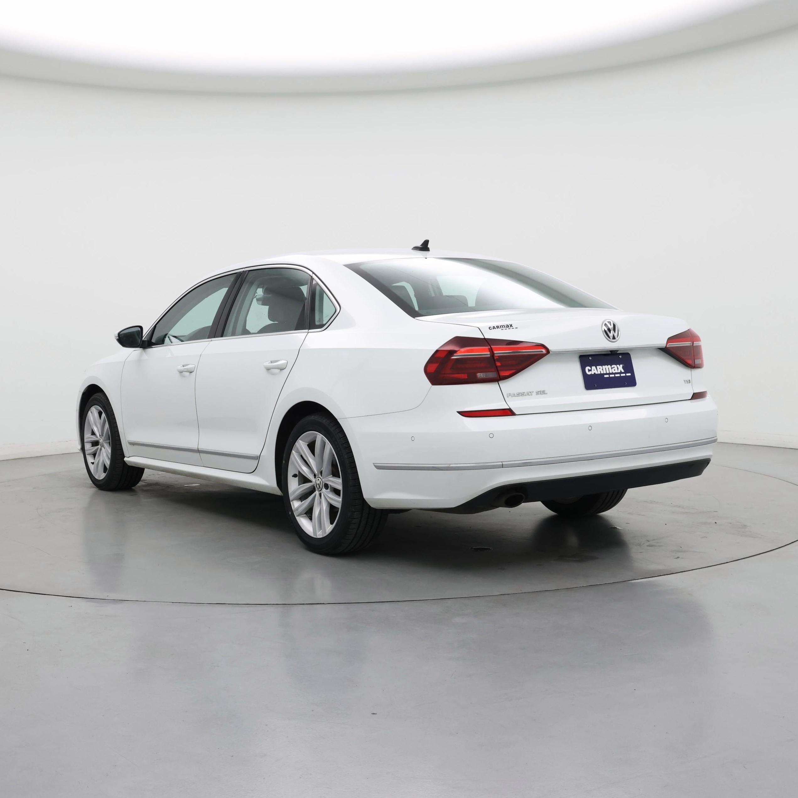 Thumbnail: 2018 Volkswagen Passat - 2