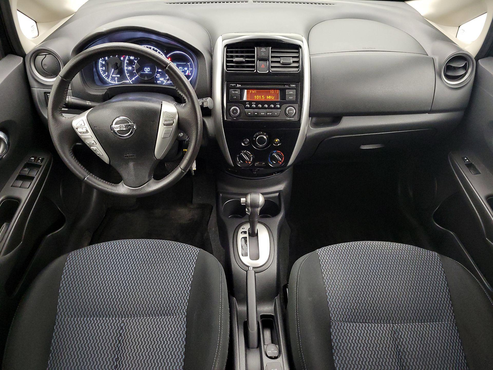 Thumbnail: 2015 Nissan Versa Note - 9
