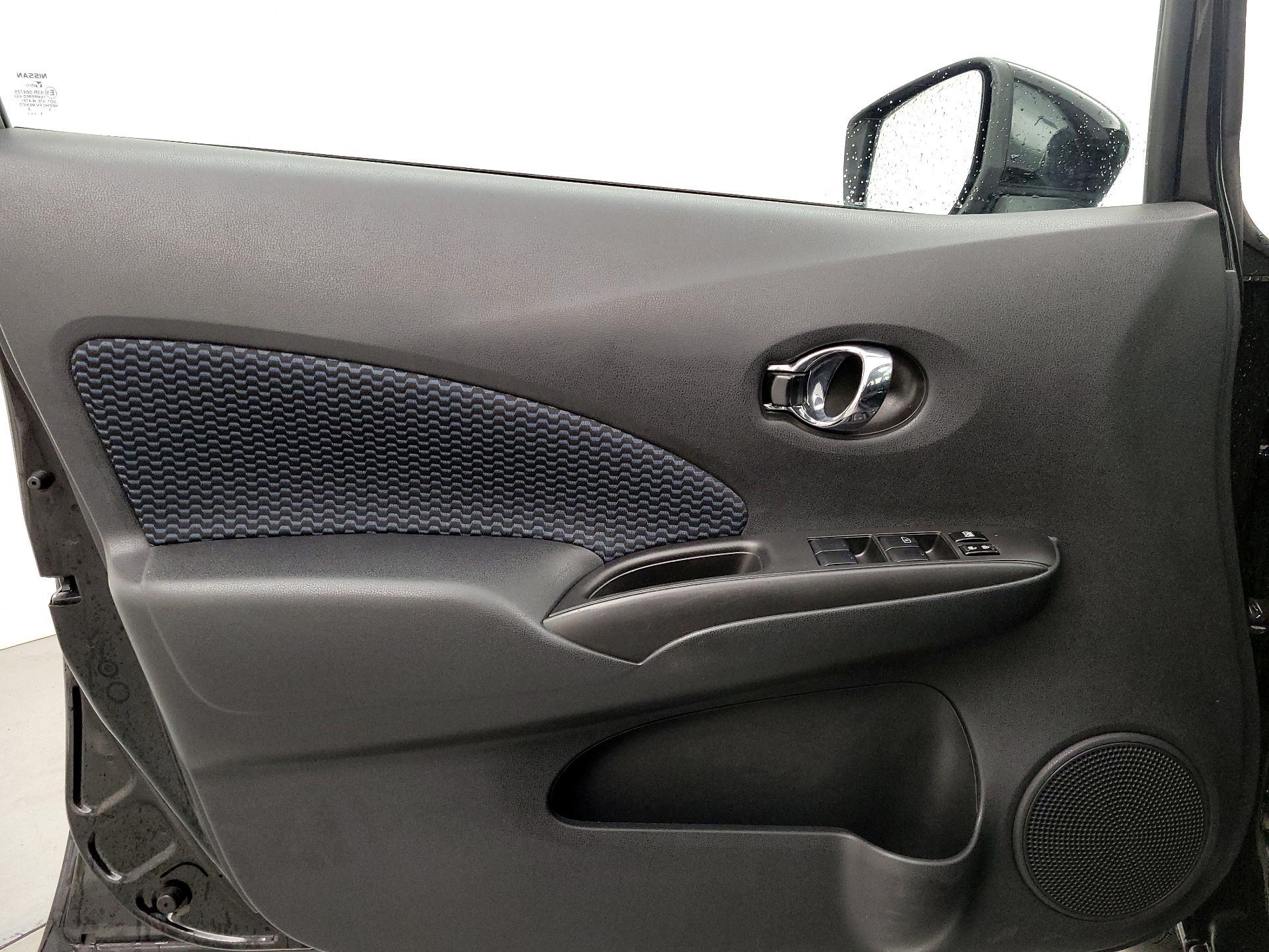 Thumbnail: 2015 Nissan Versa Note - 12