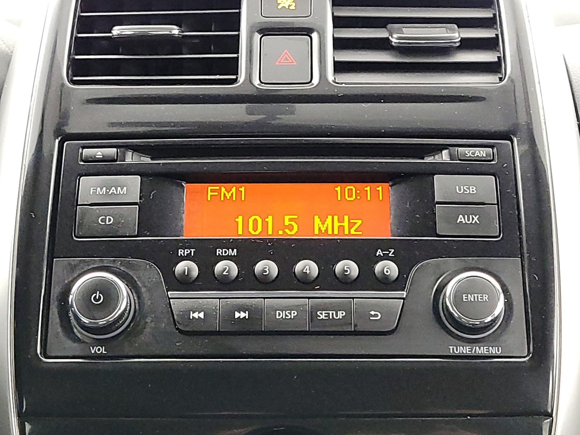 Thumbnail: 2015 Nissan Versa Note - 14