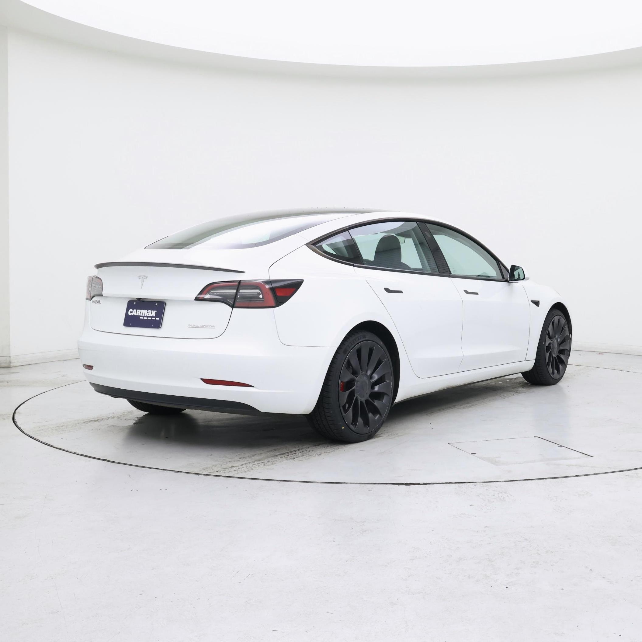 Thumbnail: 2023 Tesla Model 3 - 8